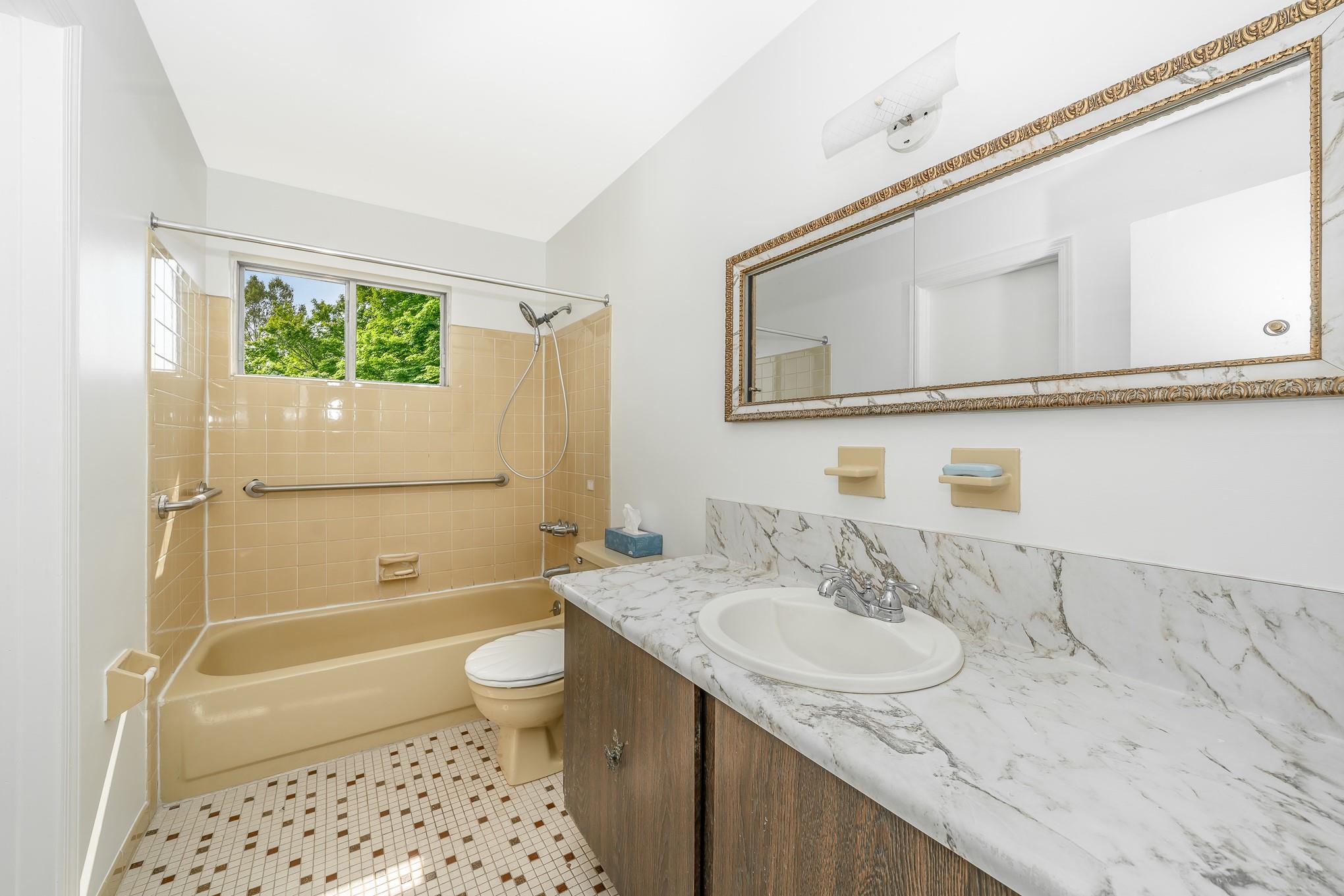 227 N Walnut Street, Massapequa, NY 11758