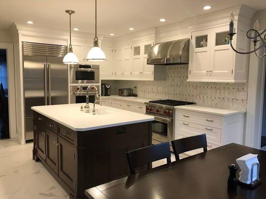 2374 Jericho Turnpike, New Hyde Park, NY 11040