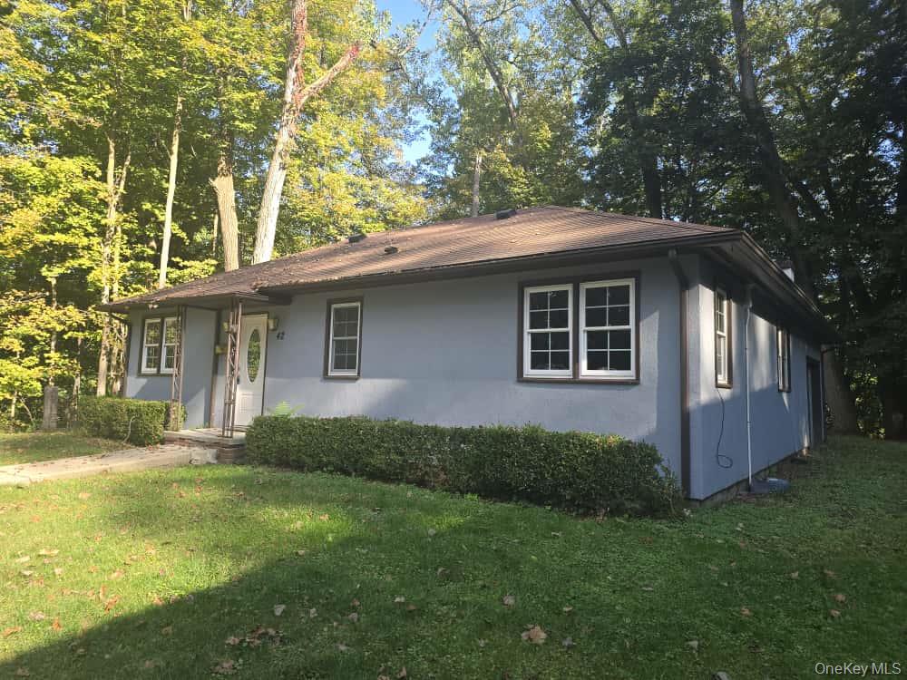 42 Burlison Avenue, Ellenville, NY 12428