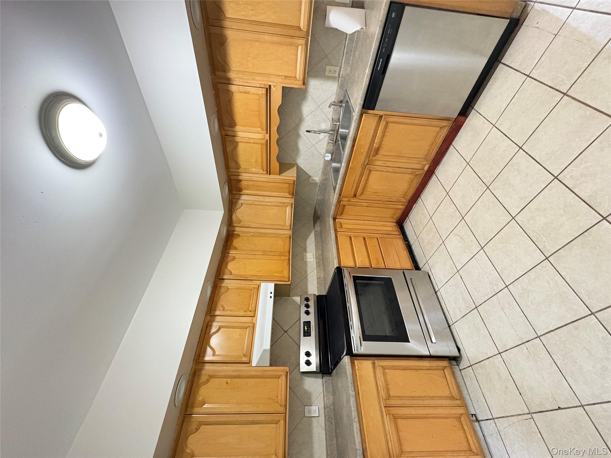 42 Burlison Avenue, Ellenville, NY 12428