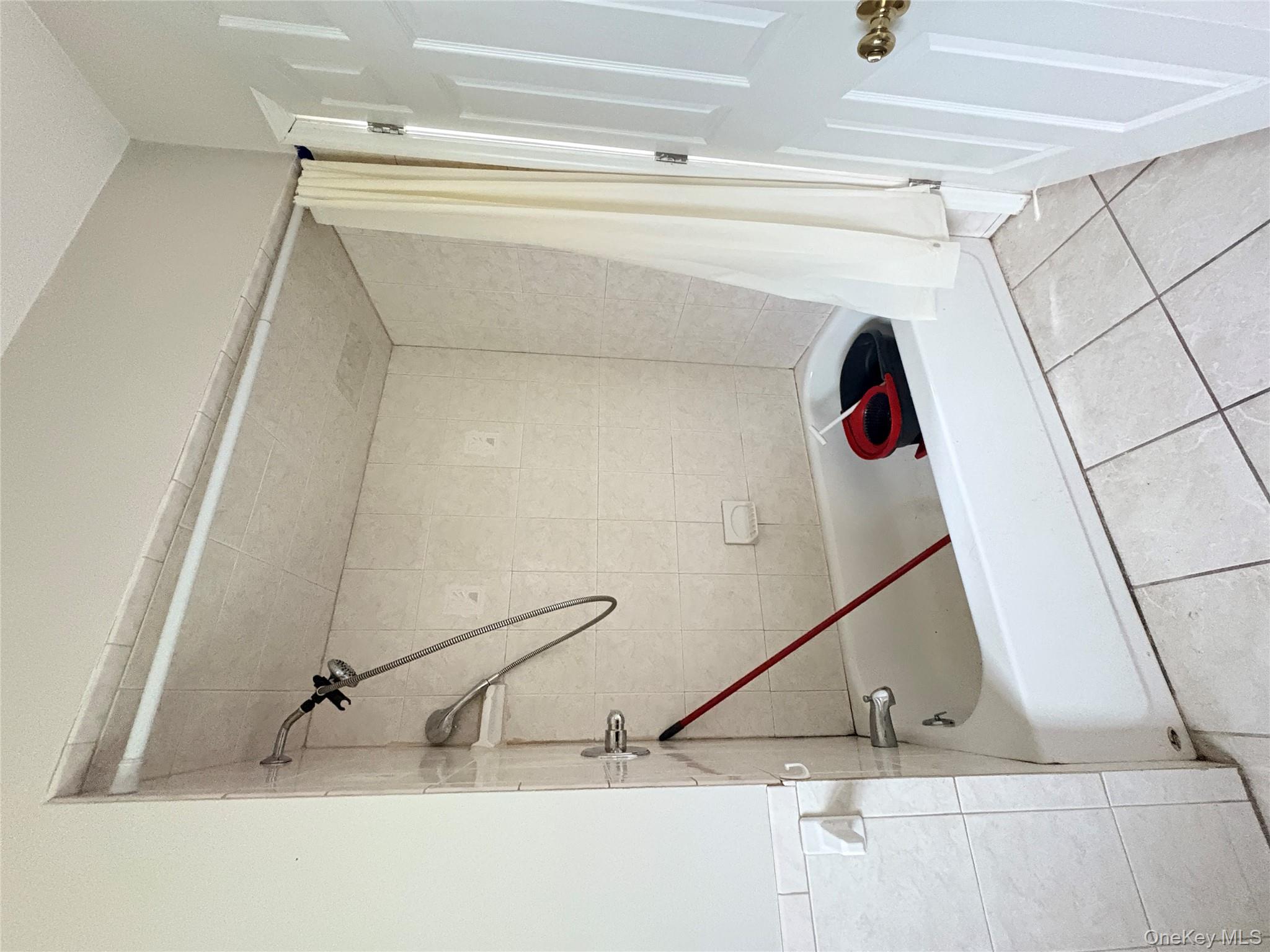 42 Burlison Avenue, Ellenville, NY 12428