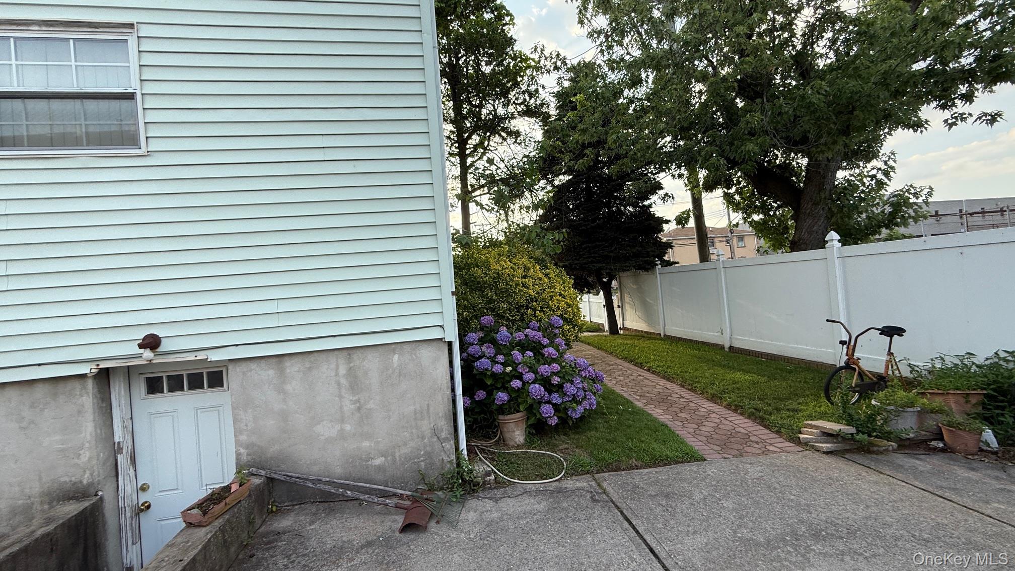 14605 227th Street, Springfield Gardens, NY 11413