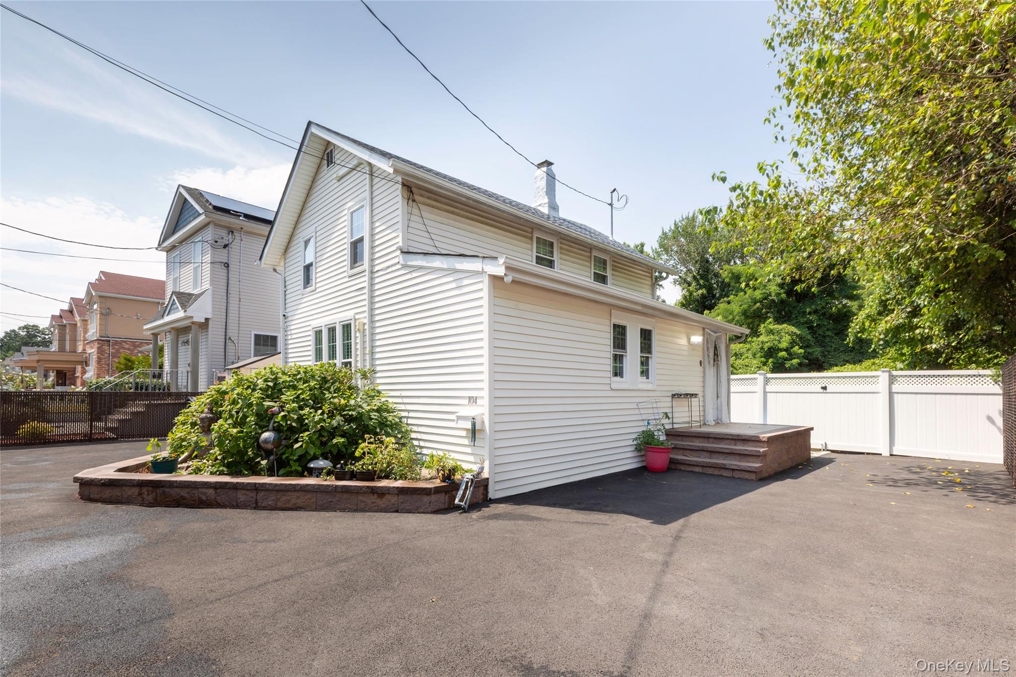 104 Tier Street, Bronx, NY 10464