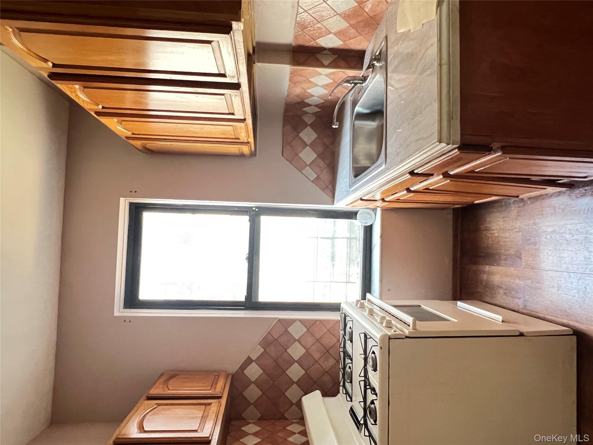 38-05 65th Street # 2F, Woodside, NY 11377