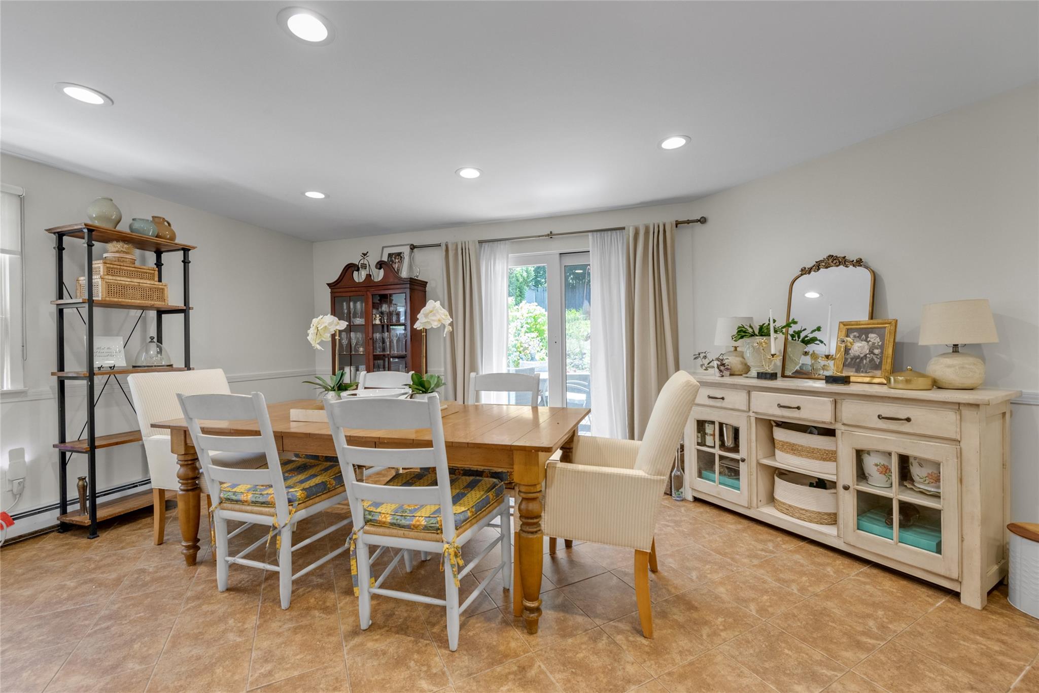 18 Neulist Avenue, Port Washington, NY 11050