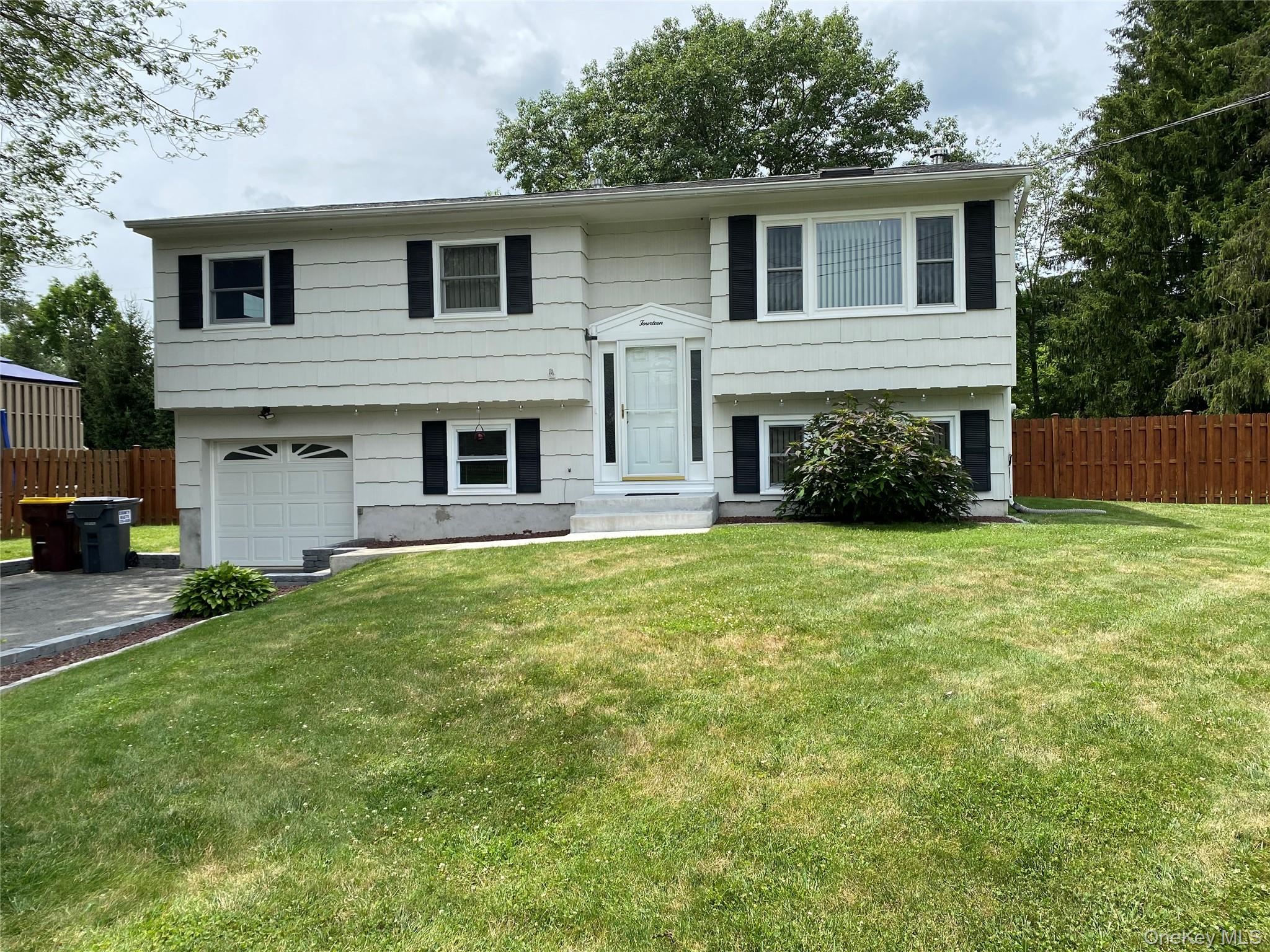 14 Shepard Road, Warwick, NY 10990