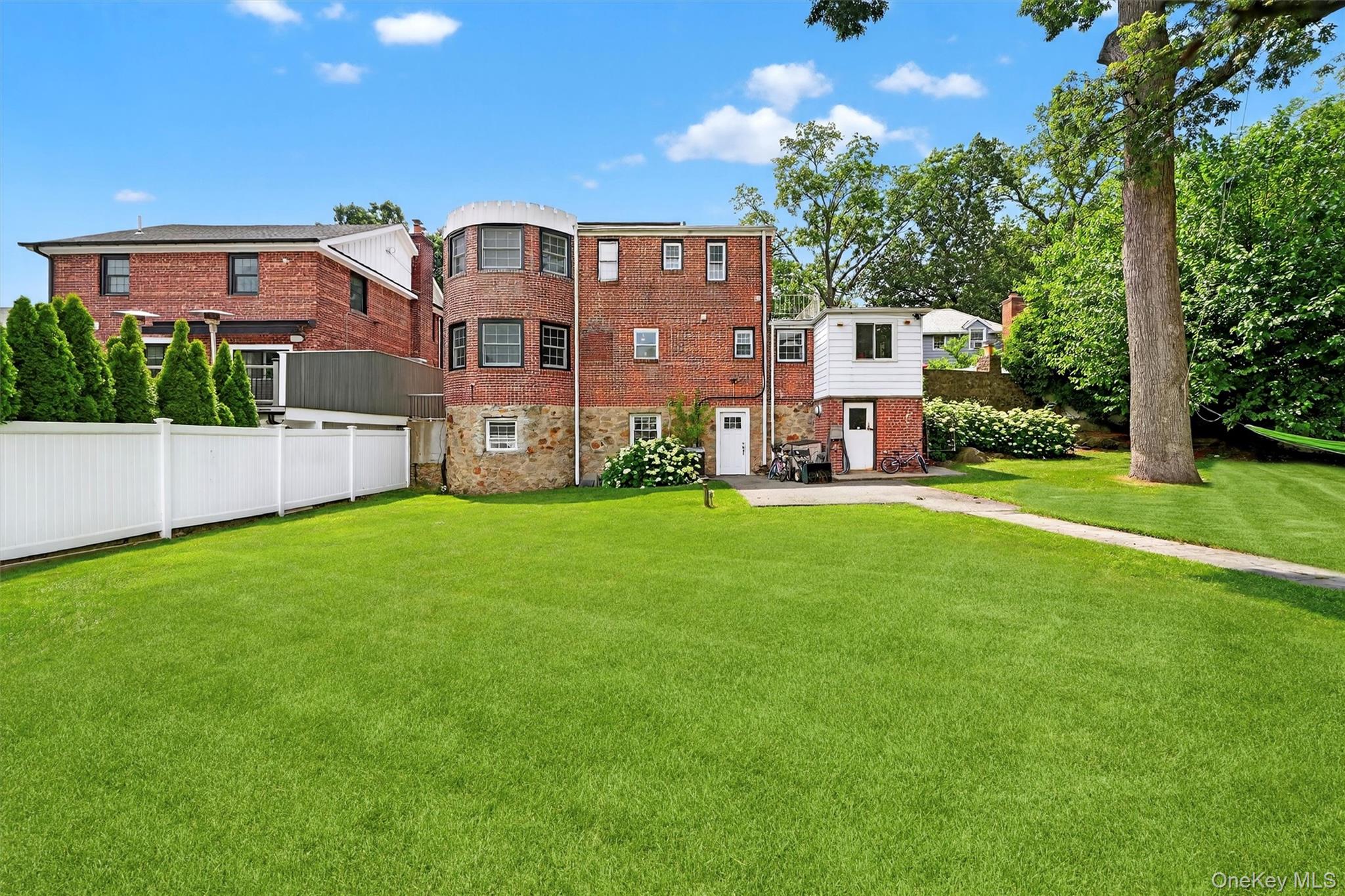 23 Westmoreland Drive, Yonkers, NY 10704