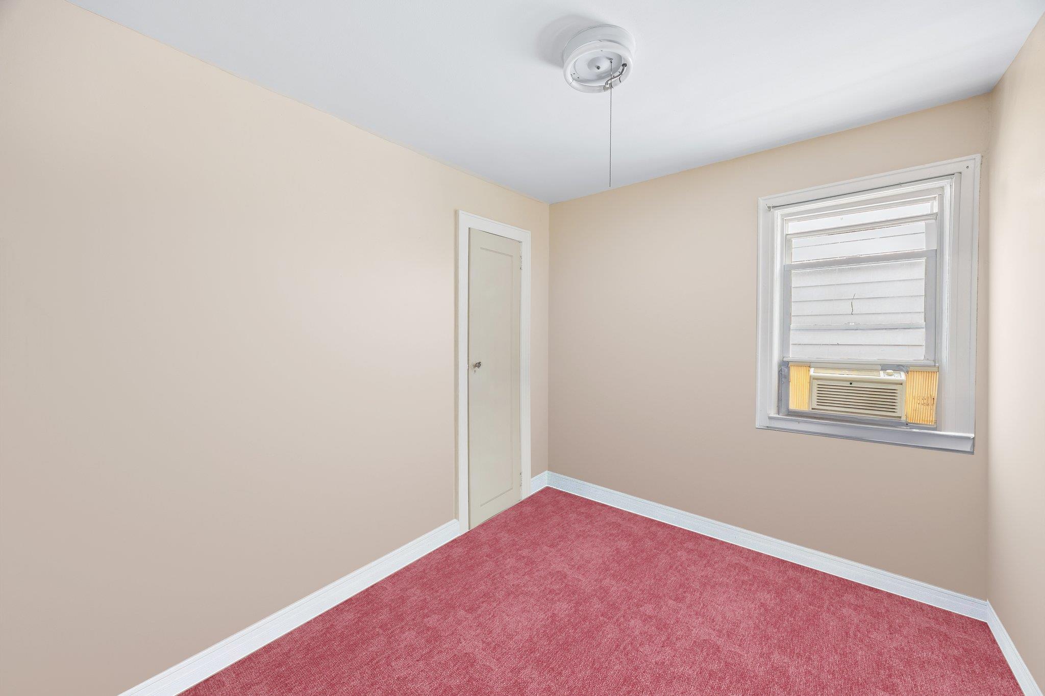 10446 199th Street, Saint Albans, NY 11412