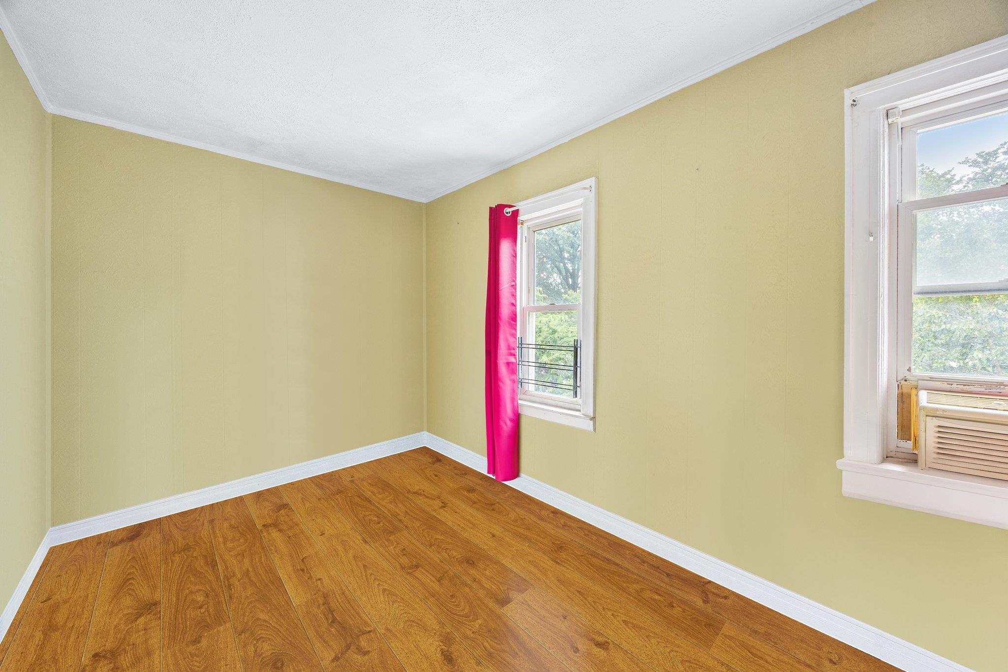 10446 199th Street, Saint Albans, NY 11412