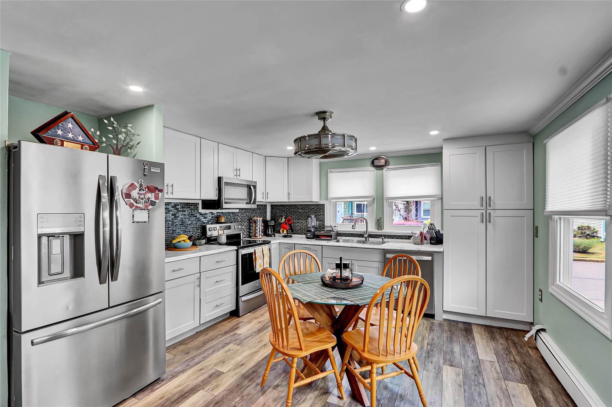 164 Village Circ W, Manorville, NY 11949