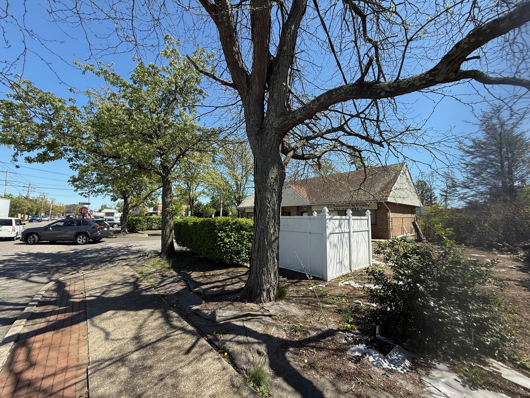 120 Heyward Street # A, Brentwood, NY 11717