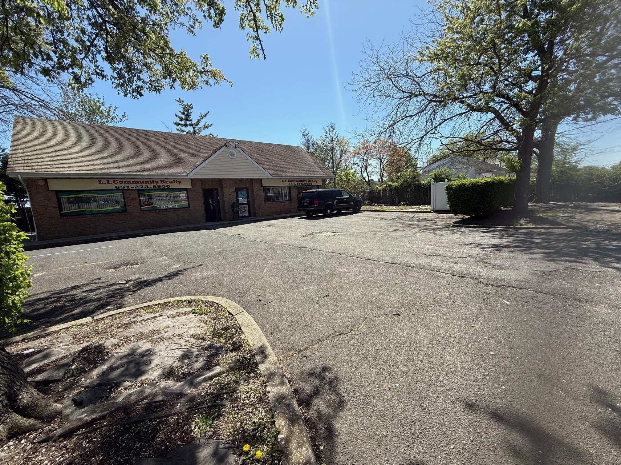 120 Heyward Street # A, Brentwood, NY 11717