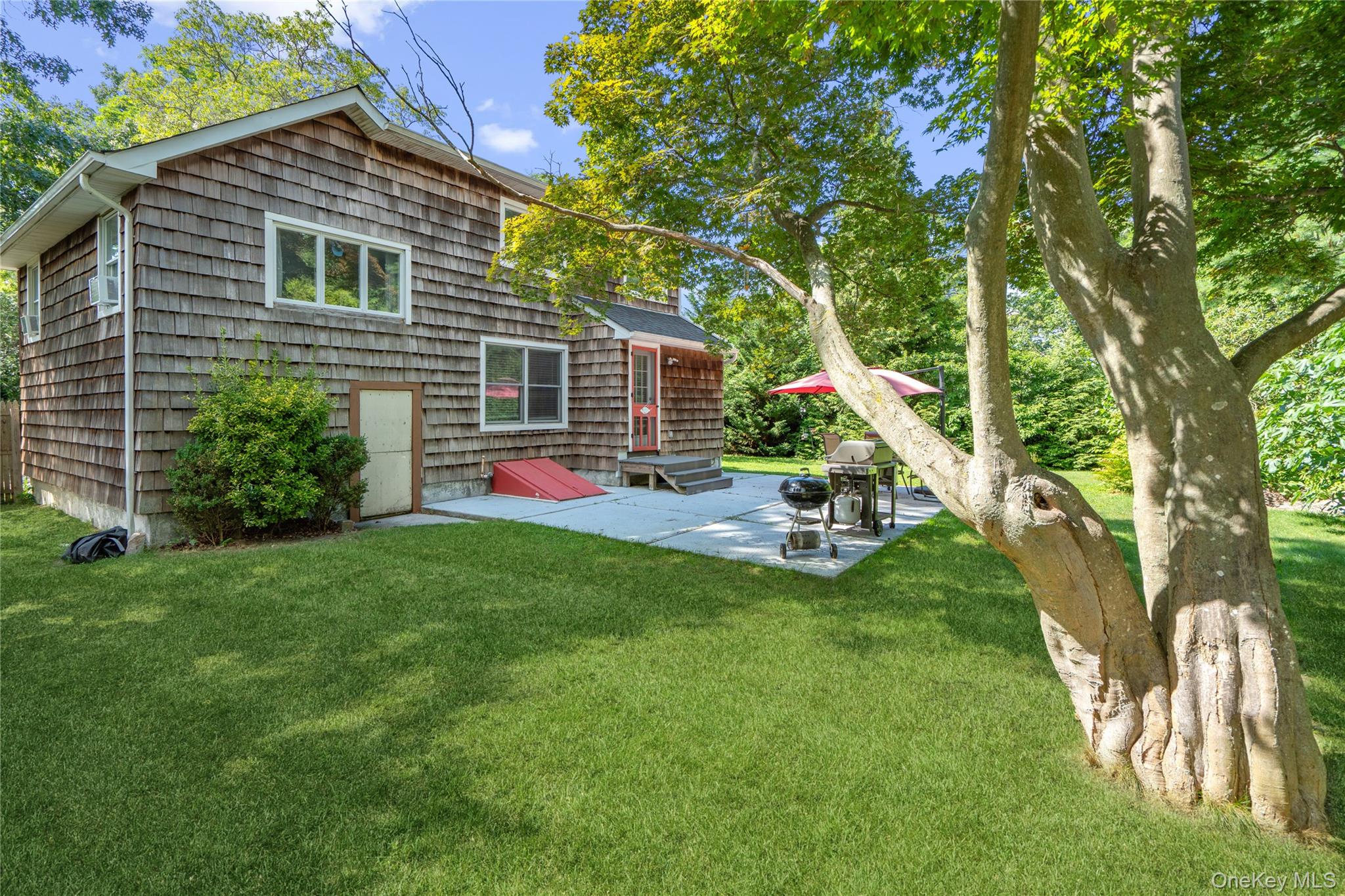 17 Tulip Road, Rocky Point, NY 11778