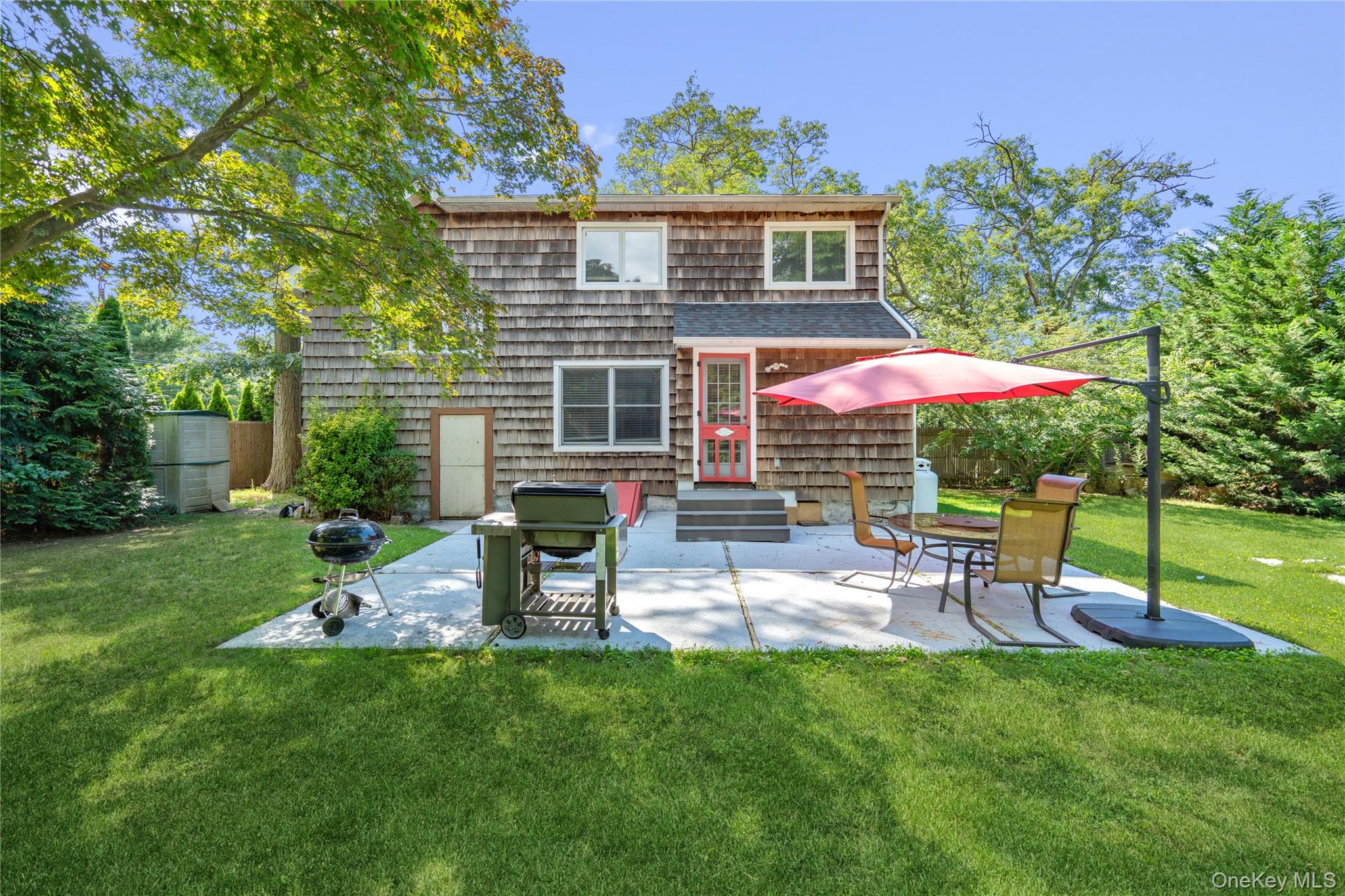 17 Tulip Road, Rocky Point, NY 11778