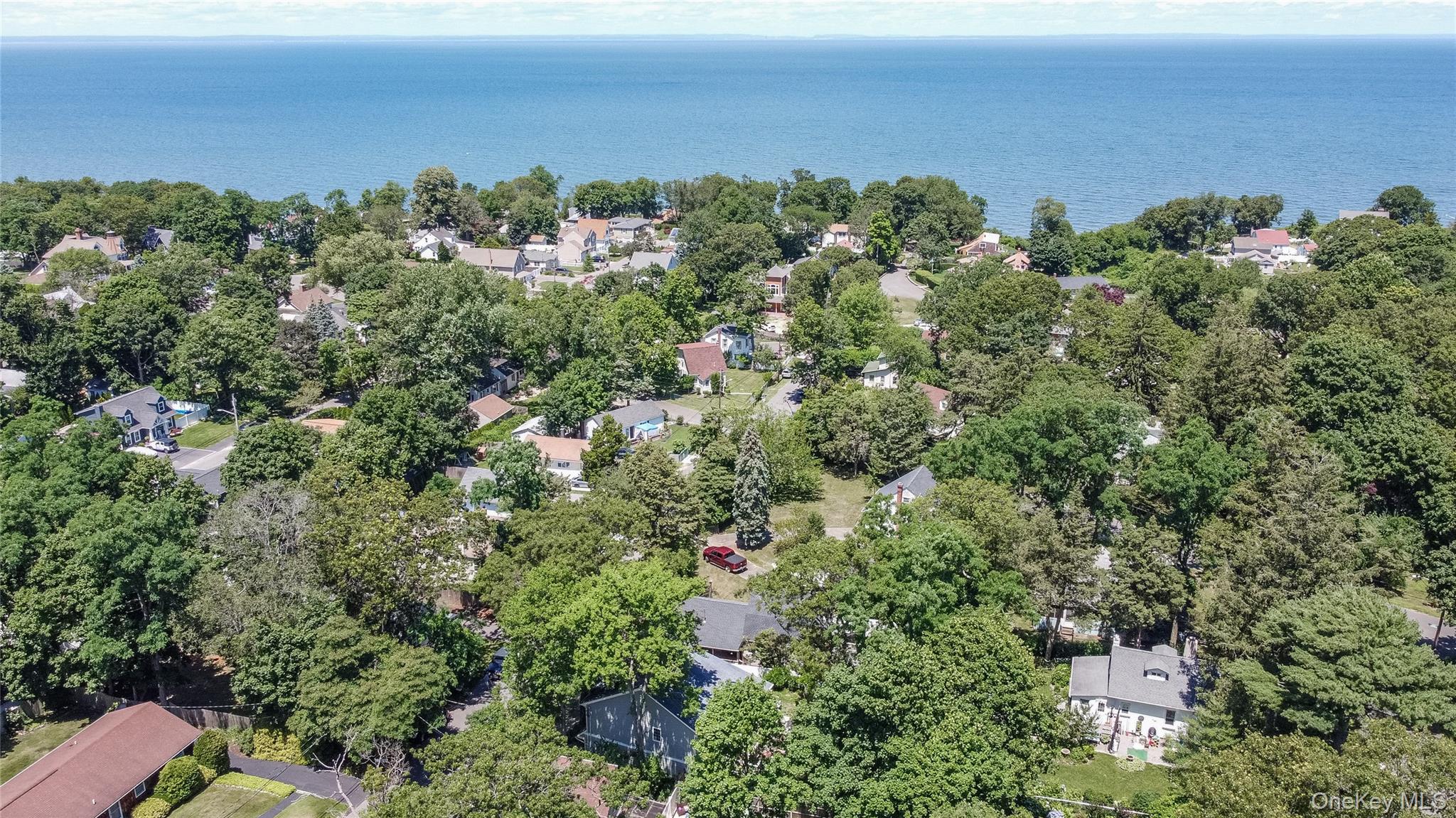 17 Tulip Road, Rocky Point, NY 11778