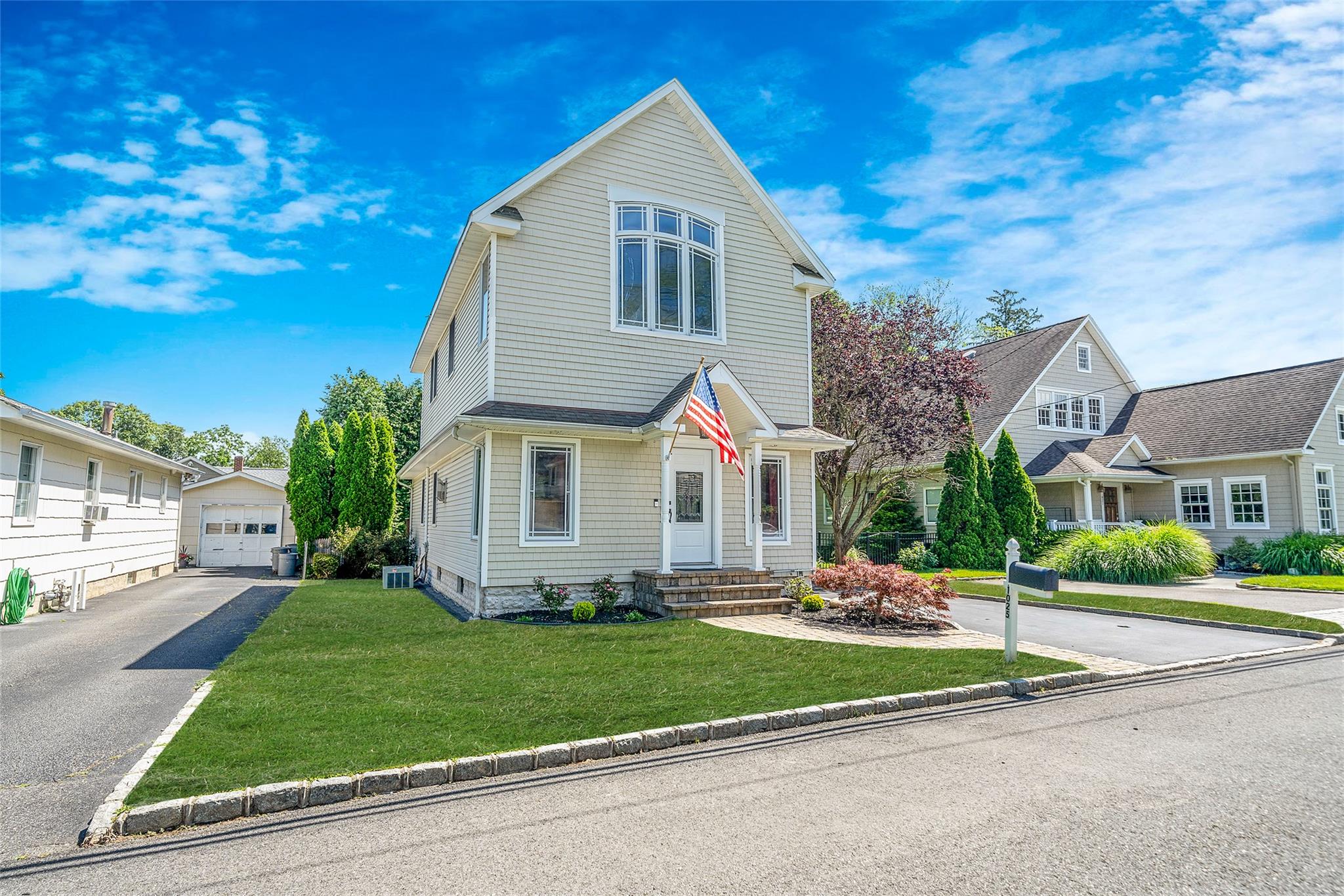 1025 Harrison Drive, Centerport, NY 11721