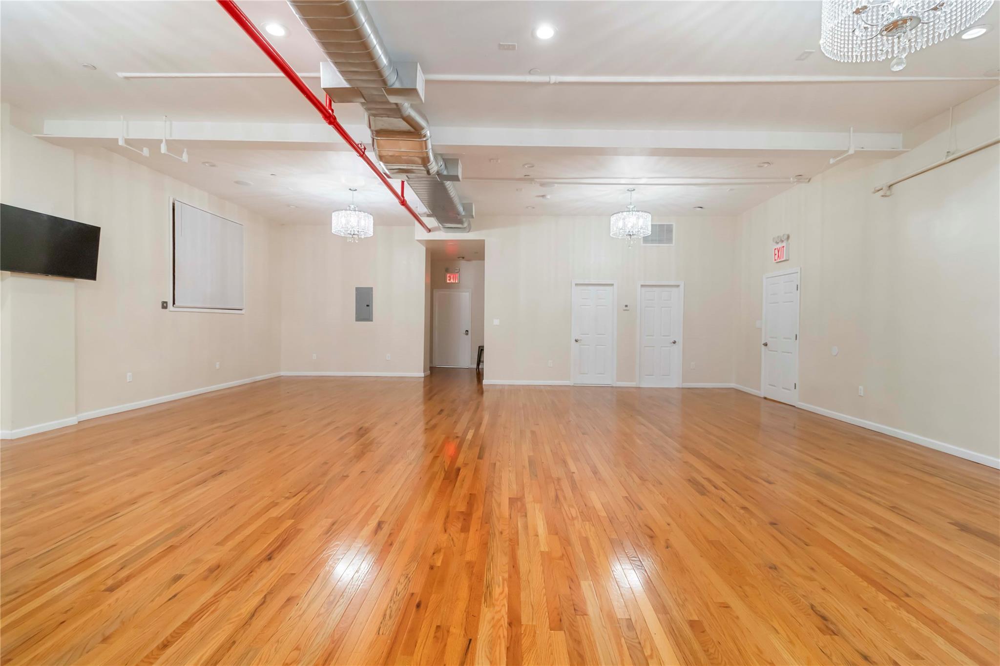 212-26 Jamaica Avenue, Queens Village, NY 11428