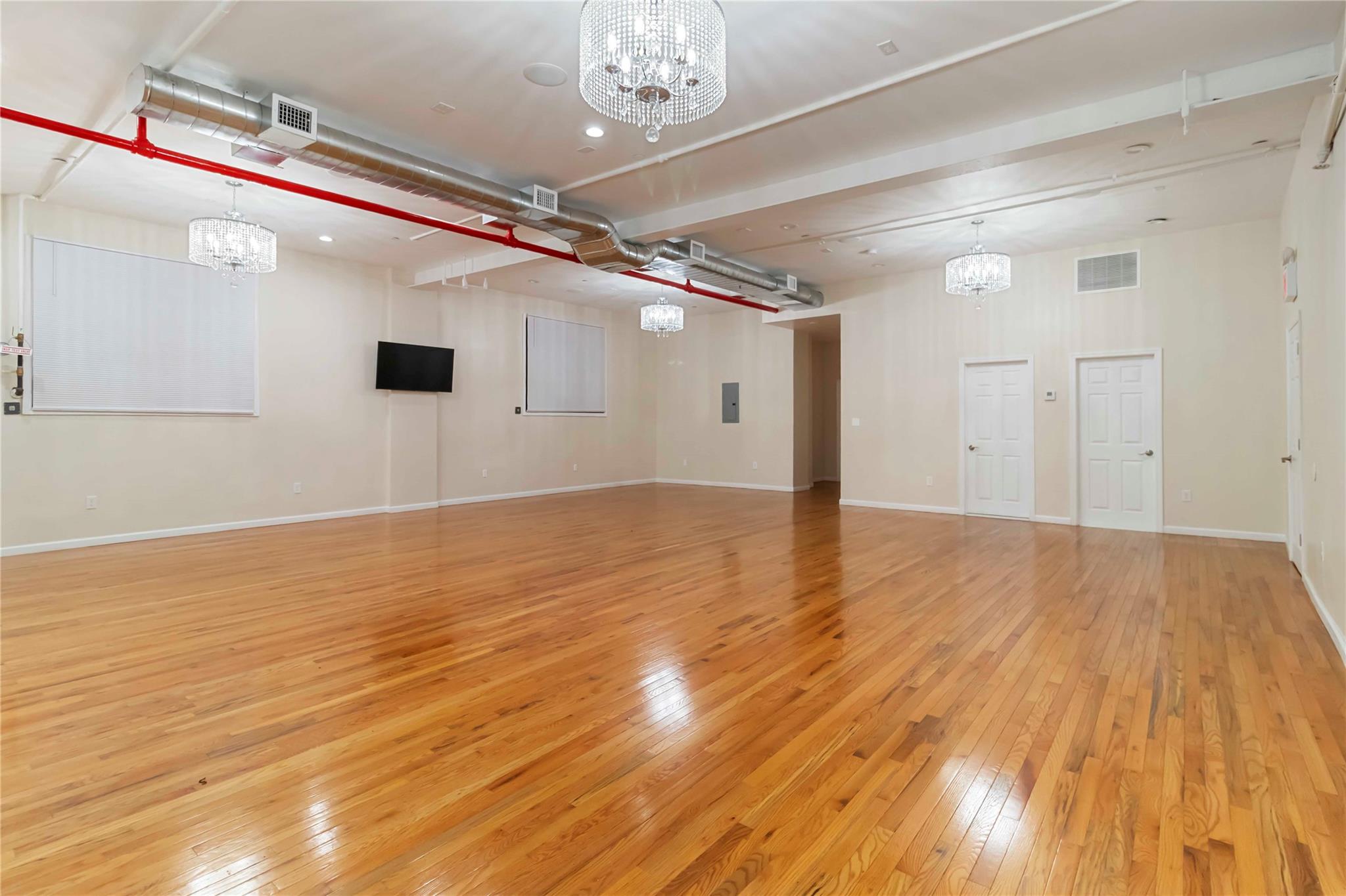 212-26 Jamaica Avenue, Queens Village, NY 11428