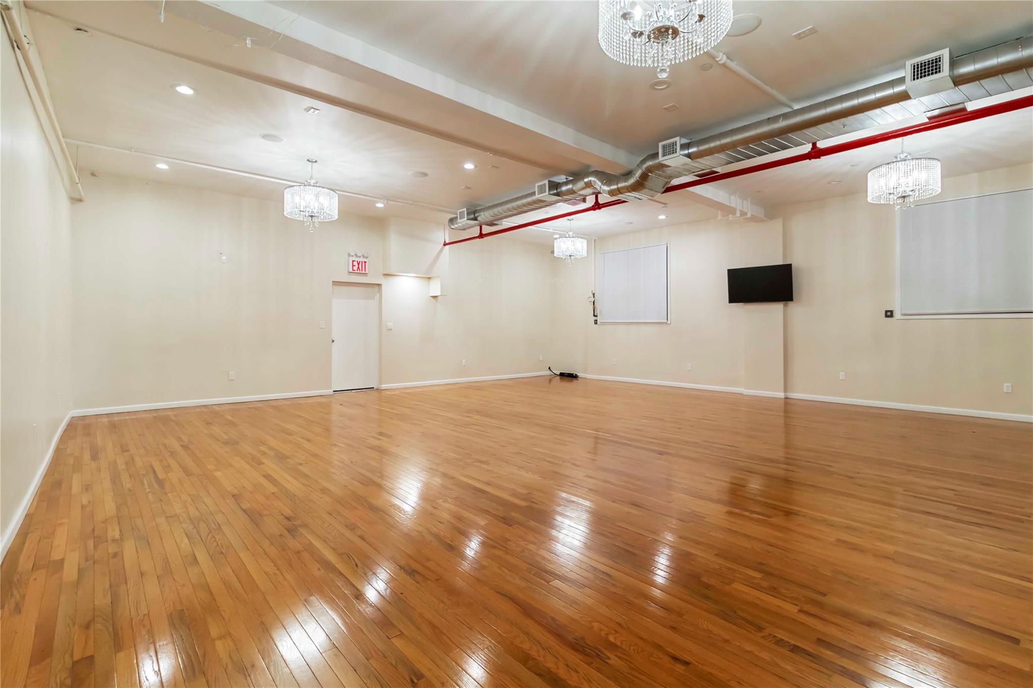 212-26 Jamaica Avenue, Queens Village, NY 11428