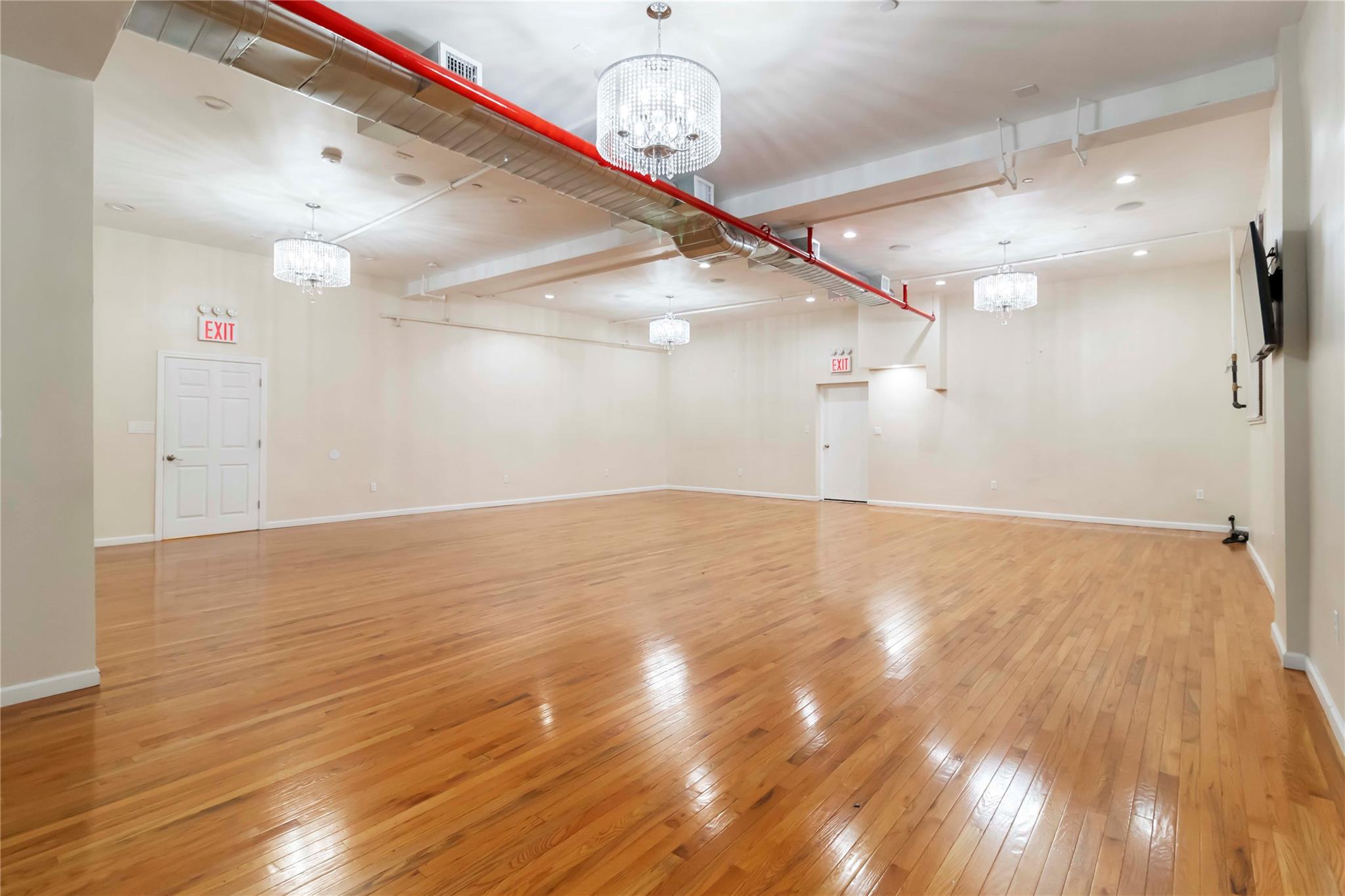 212-26 Jamaica Avenue, Queens Village, NY 11428