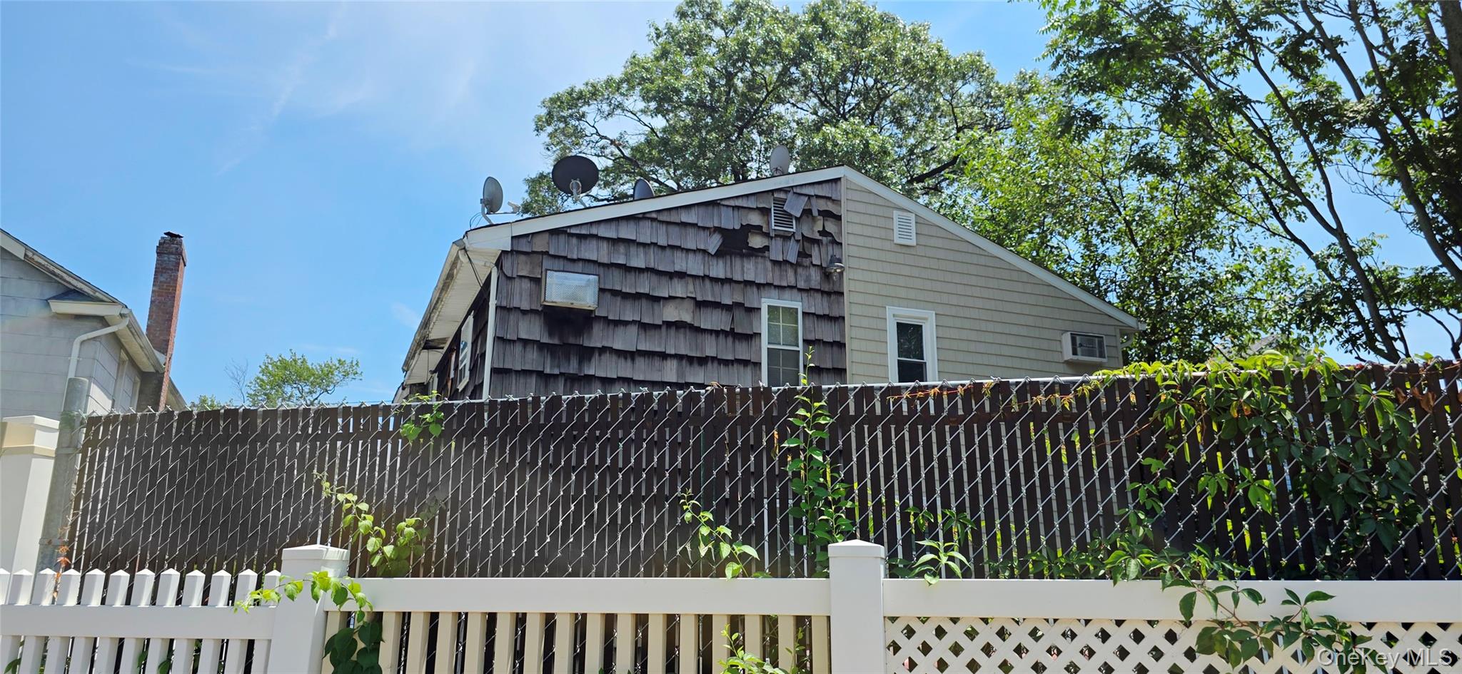 13834 247th Street, Rosedale, NY 11422