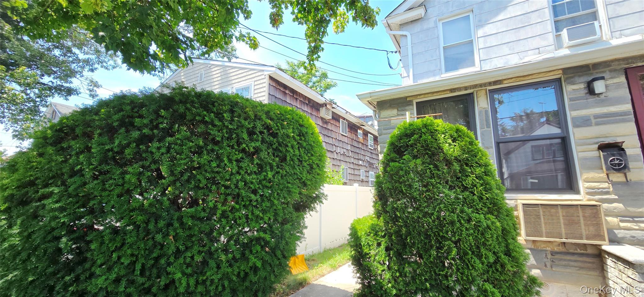 13834 247th Street, Rosedale, NY 11422