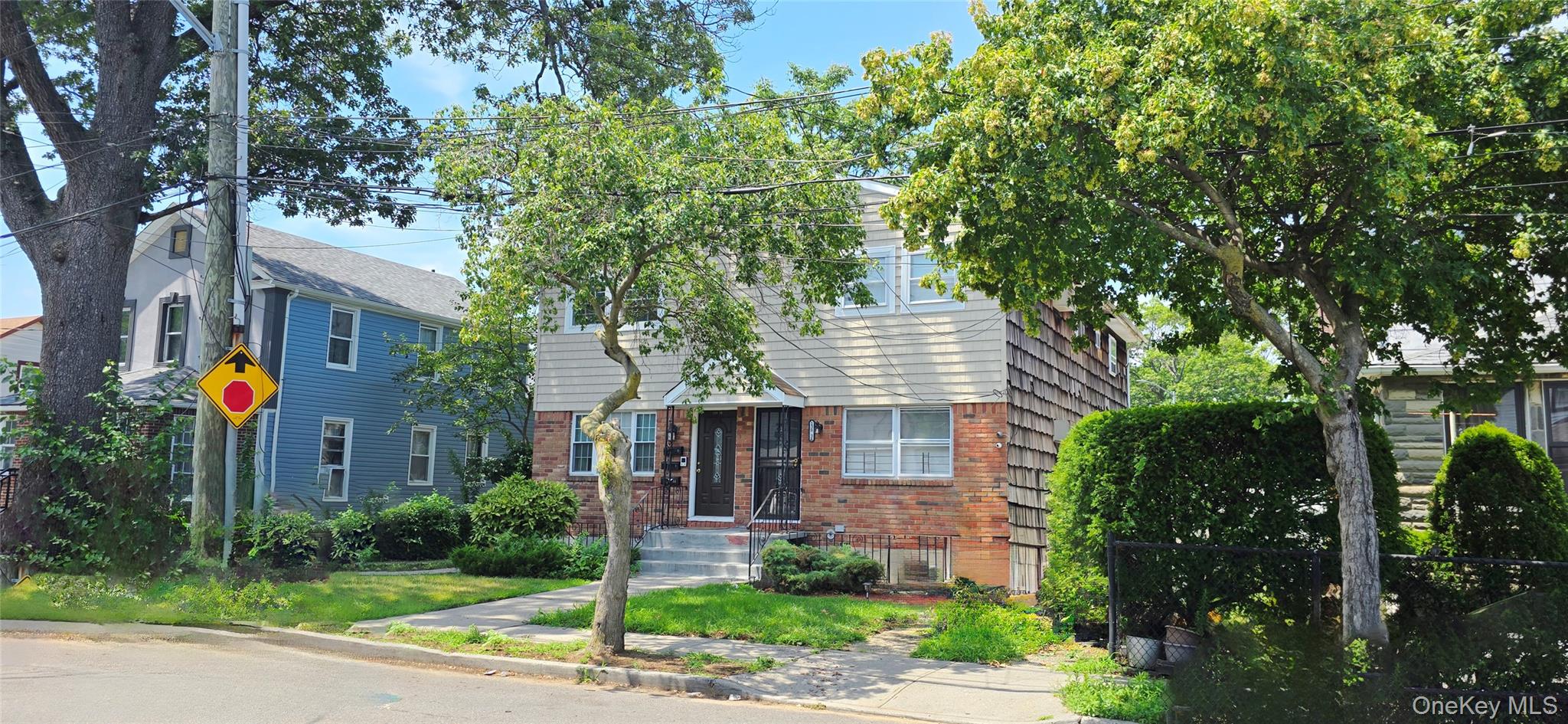 13834 247th Street, Rosedale, NY 11422