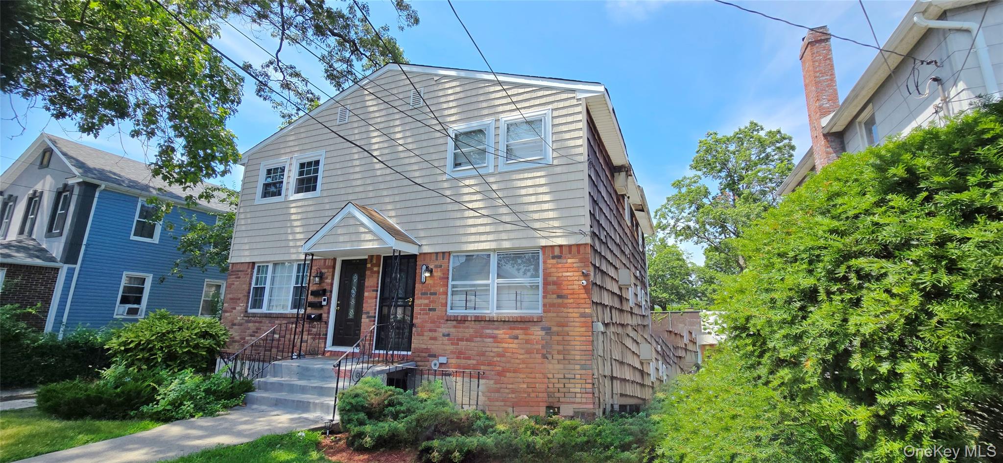 13834 247th Street, Rosedale, NY 11422