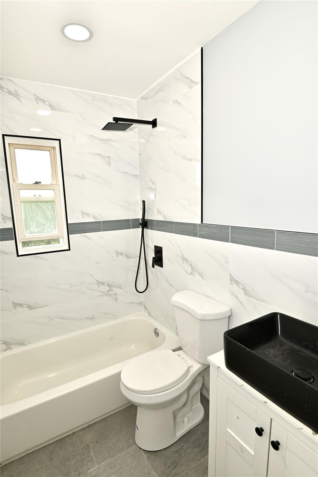 21928 141st Road, Springfield Gardens, NY 11413