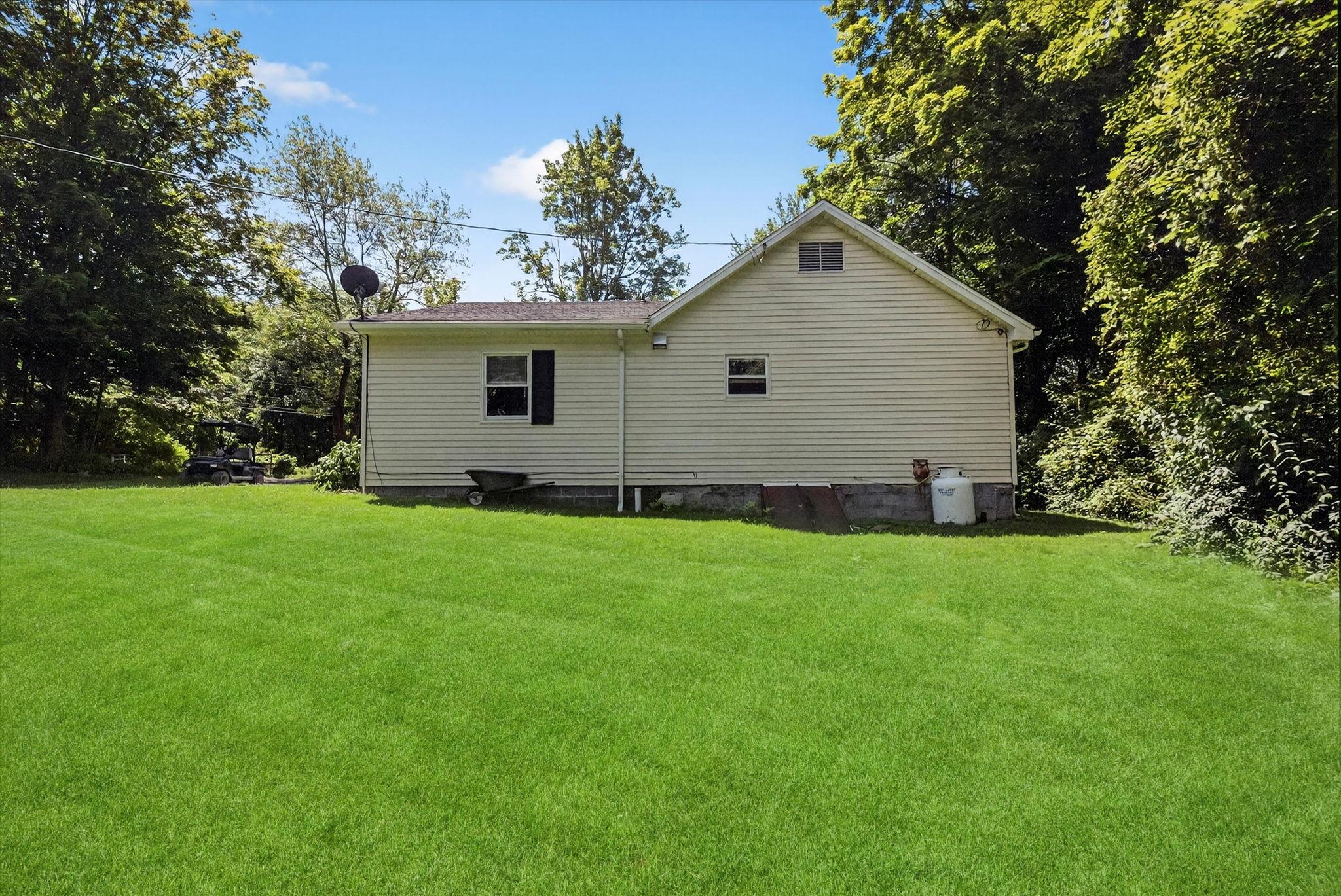 11 Tribune Lane, Red Hook, NY 12571