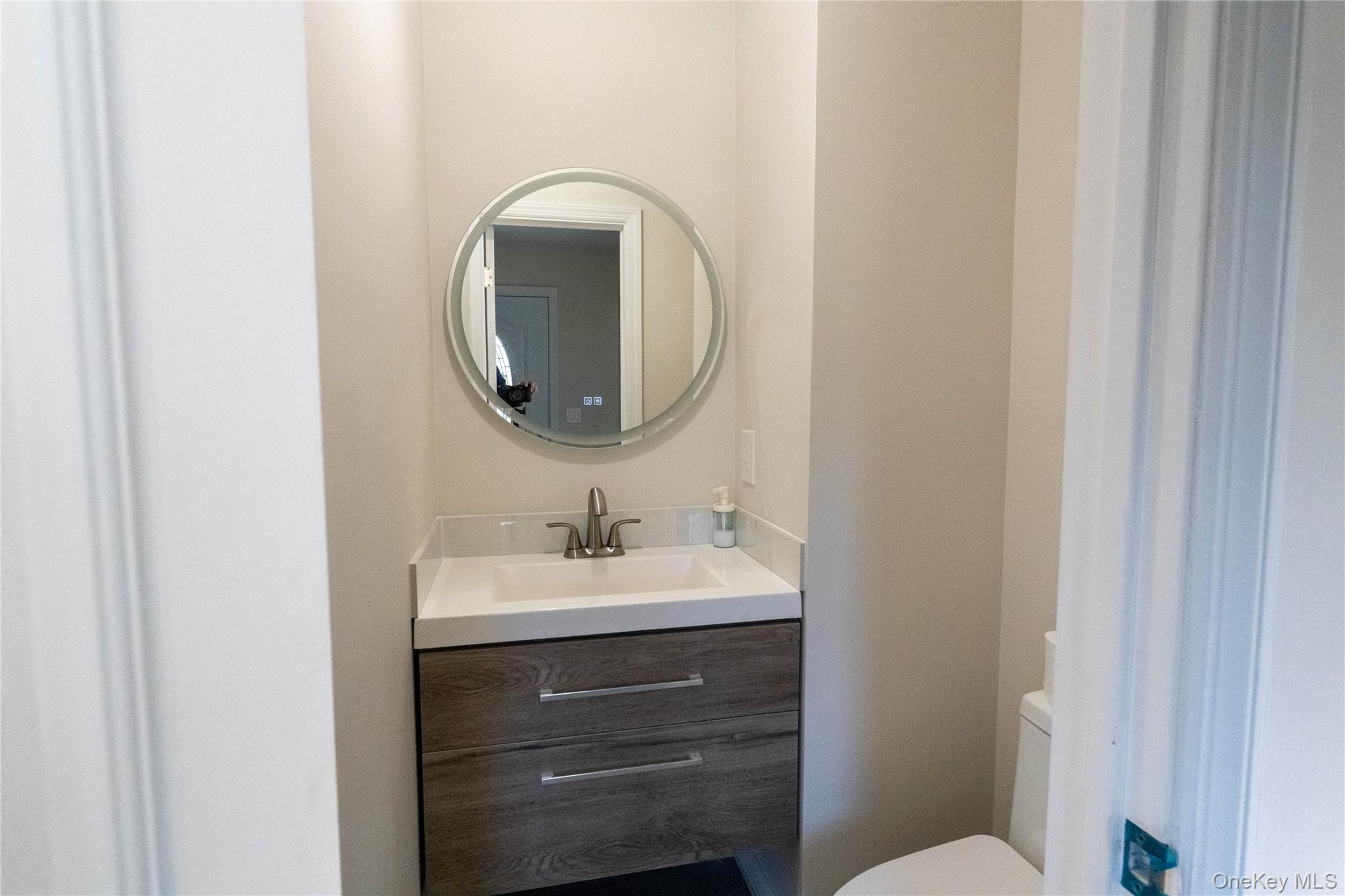 37 Amsterdam Street, Huntington, NY 11743