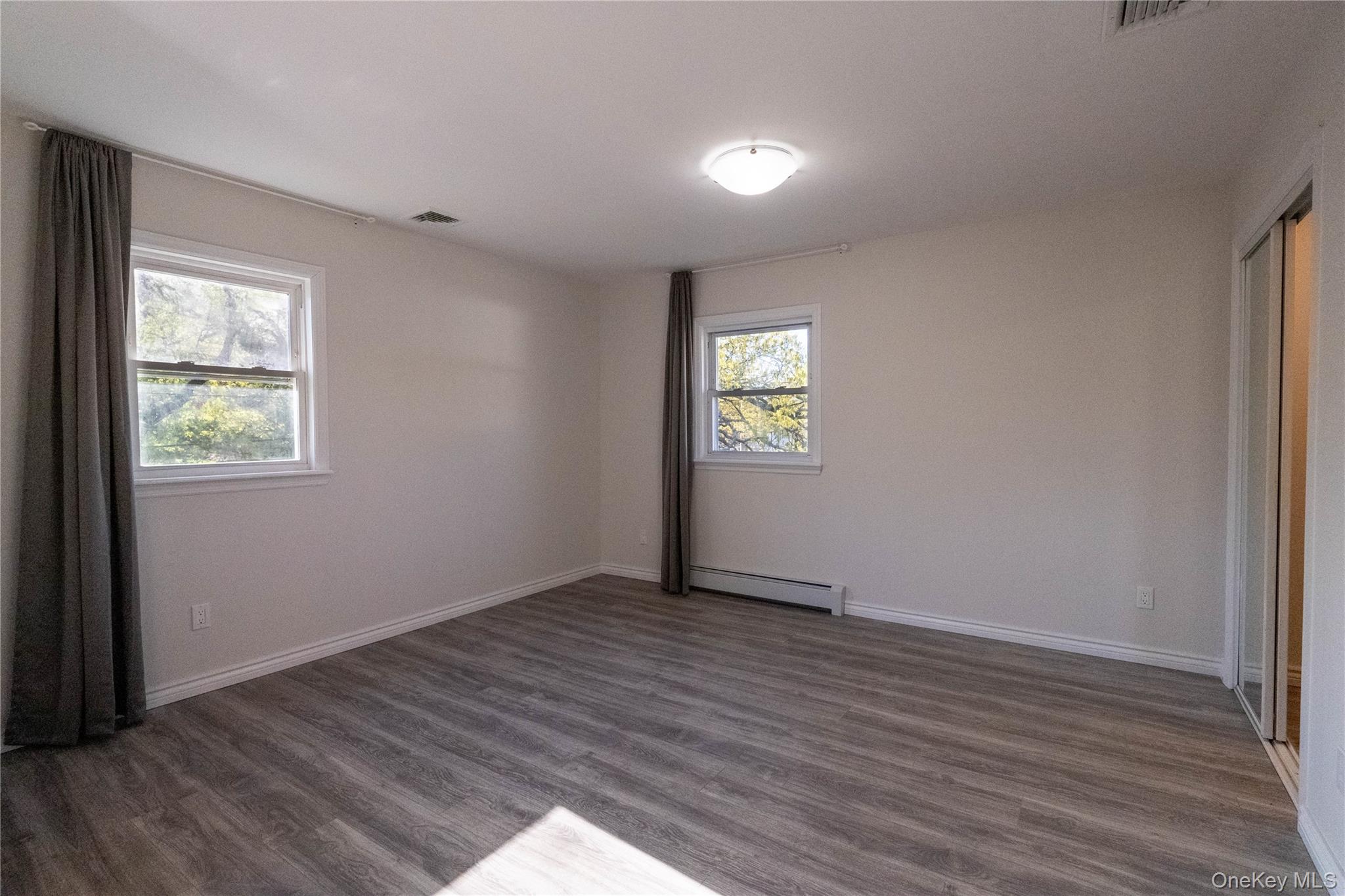 37 Amsterdam Street, Huntington, NY 11743