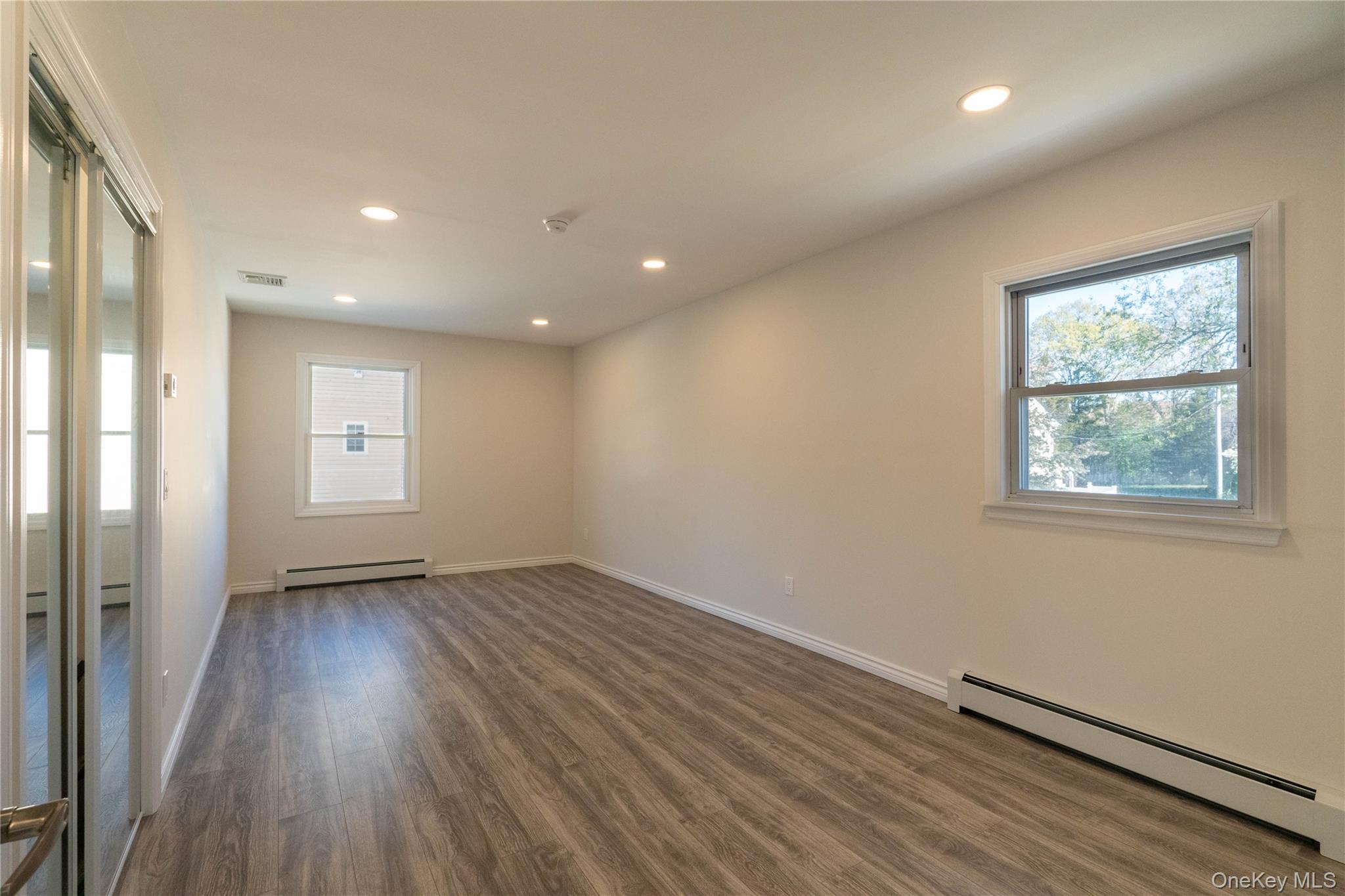 37 Amsterdam Street, Huntington, NY 11743