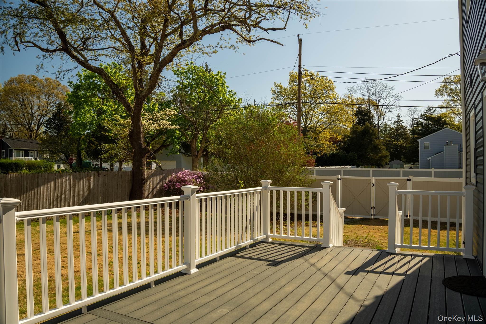 37 Amsterdam Street, Huntington, NY 11743