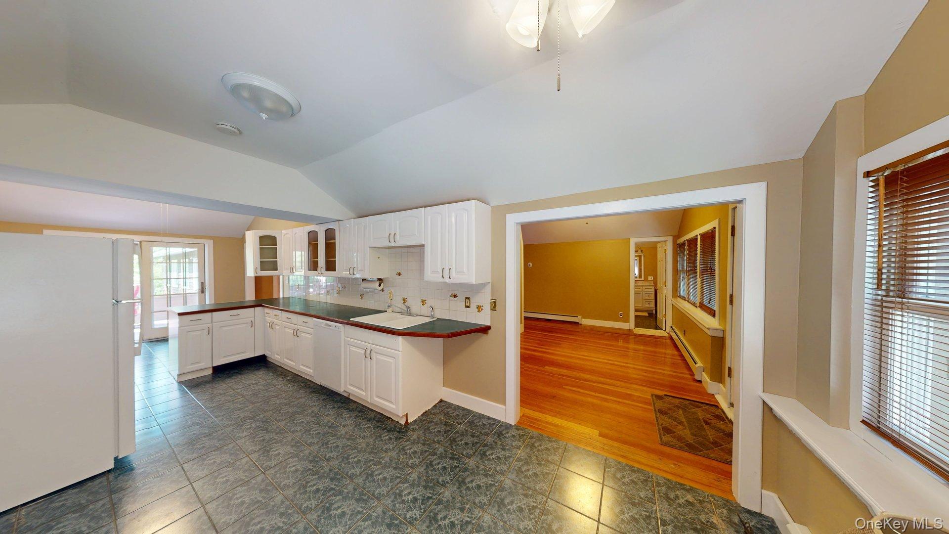 27 Maple Trail, Wurtsboro, NY 12790