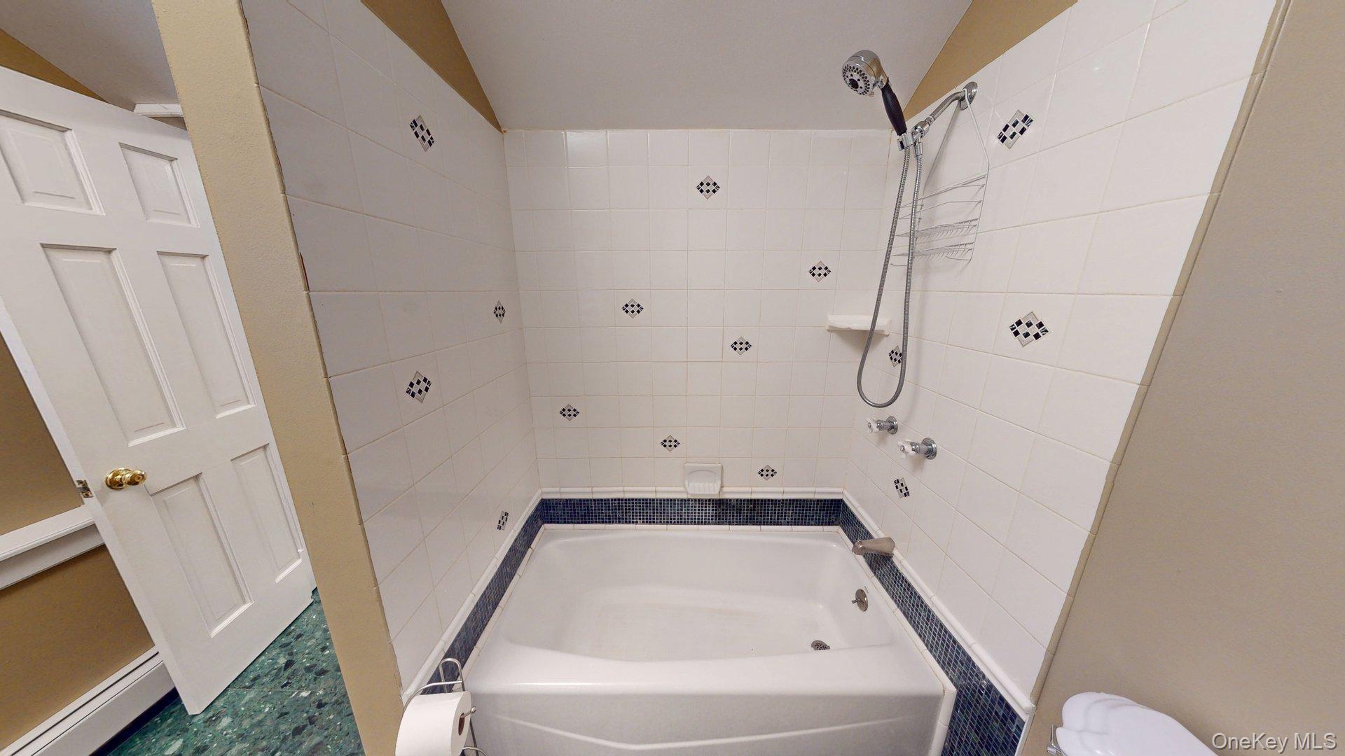 27 Maple Trail, Wurtsboro, NY 12790