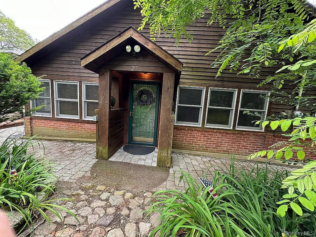 27 Maple Trail, Wurtsboro, NY 12790