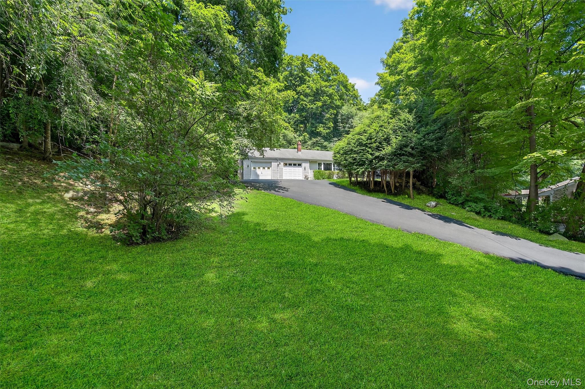 6 Oak Place, Tuxedo Park, NY 10987