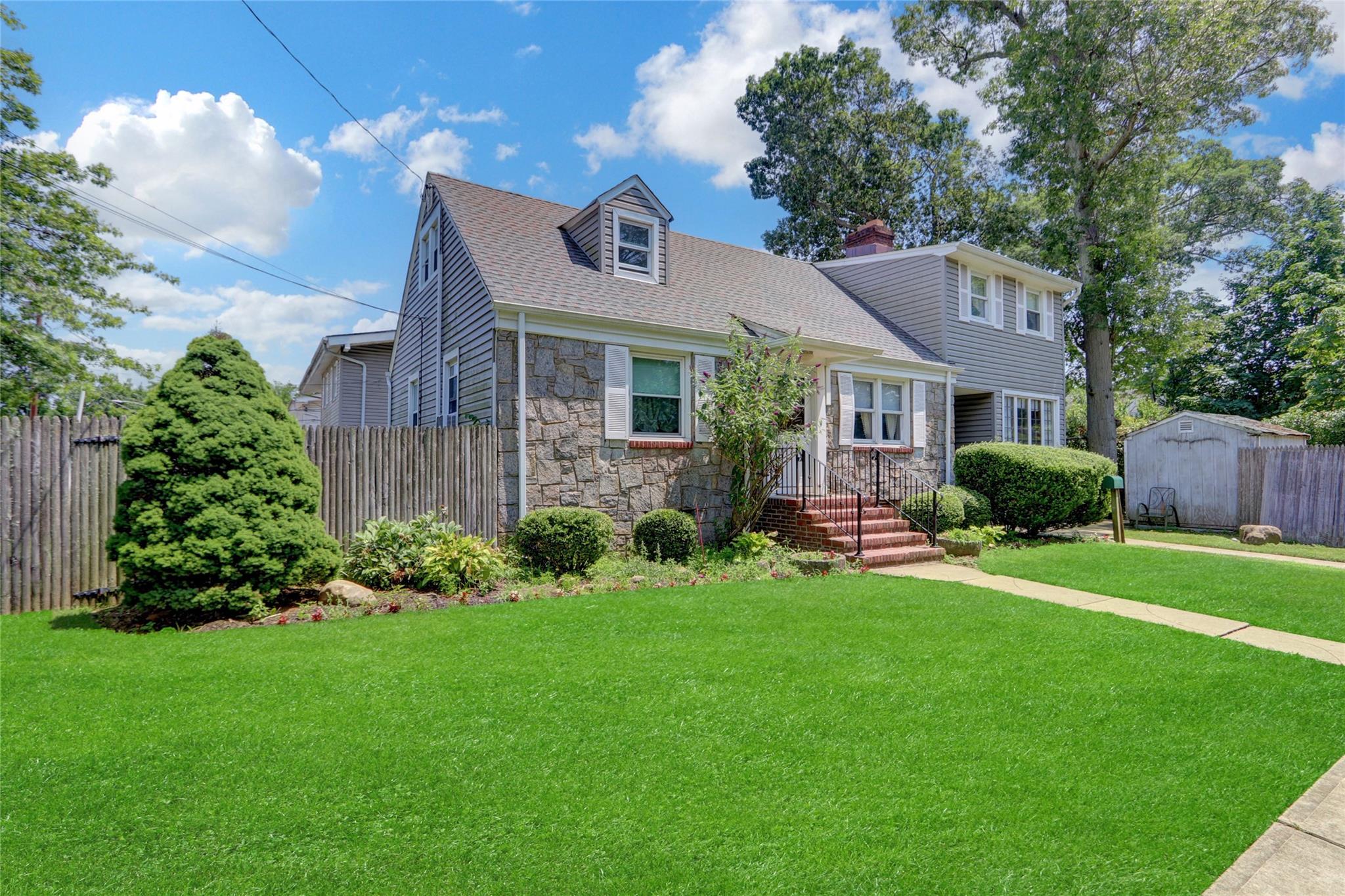 2055 Hillside Avenue, Bellmore, NY 11710