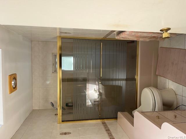 24914 Cambria Ave Avenue, Little Neck, NY 11362