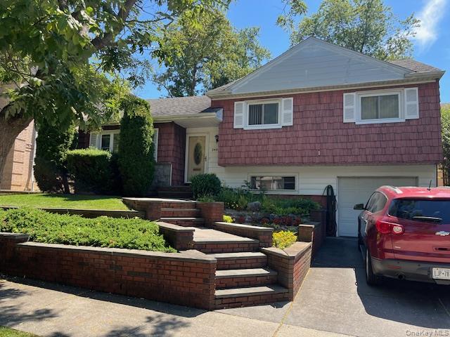 24914 Cambria Ave Avenue, Little Neck, NY 11362