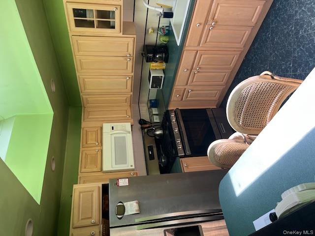 24914 Cambria Ave Avenue, Little Neck, NY 11362