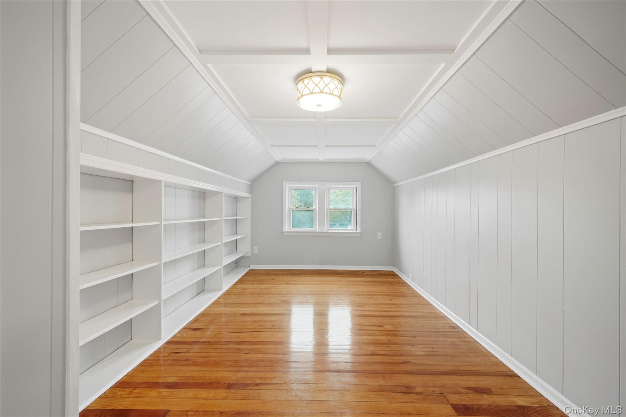 15 Shepherd Street, Rockville Centre, NY 11570