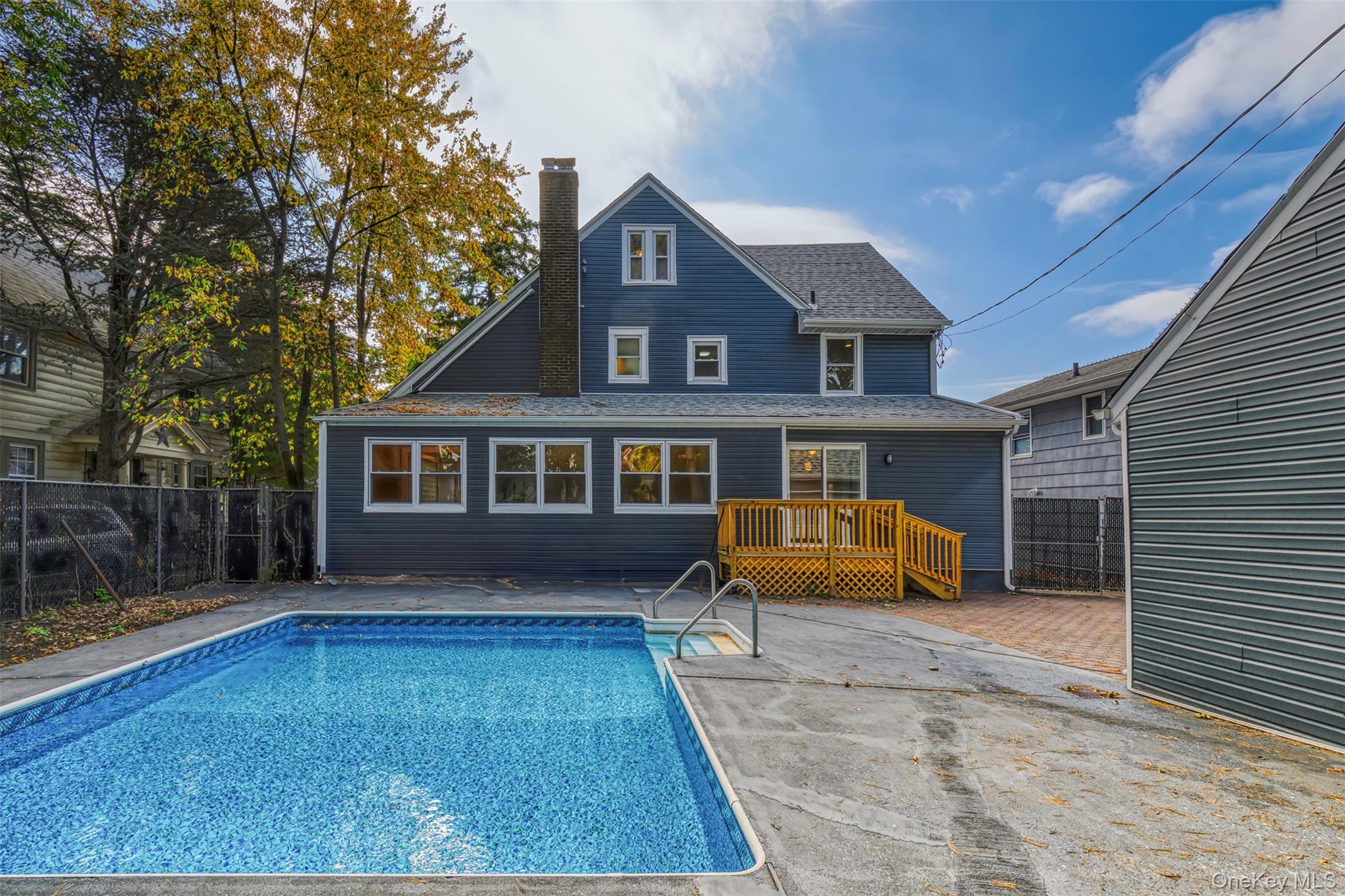 15 Shepherd Street, Rockville Centre, NY 11570