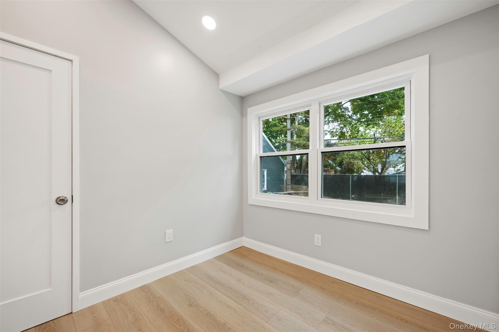 15 Shepherd Street, Rockville Centre, NY 11570