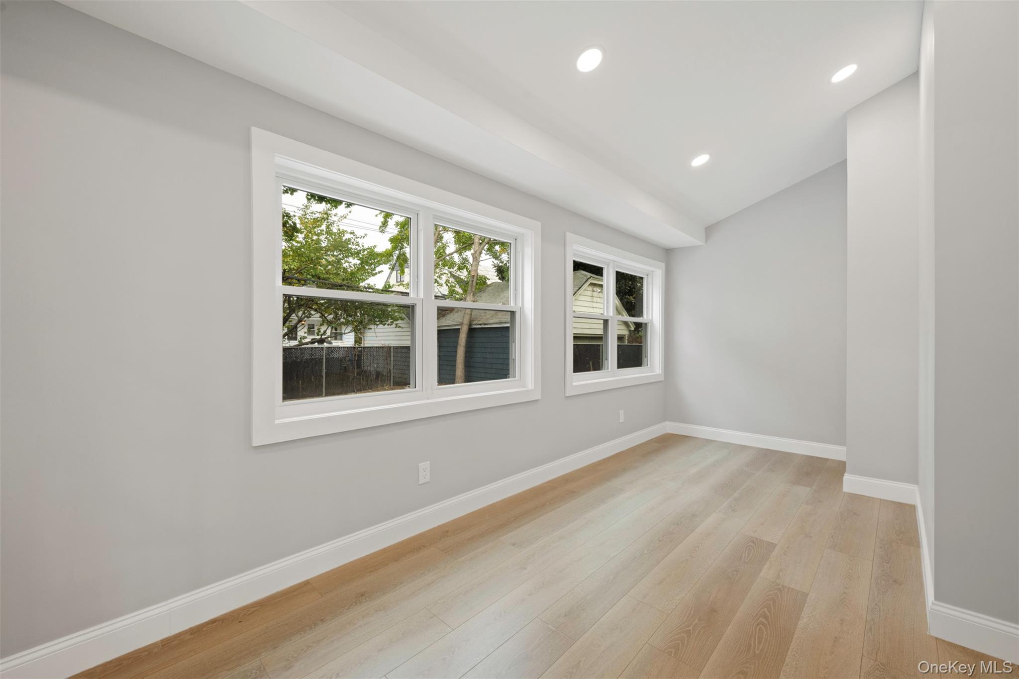 15 Shepherd Street, Rockville Centre, NY 11570