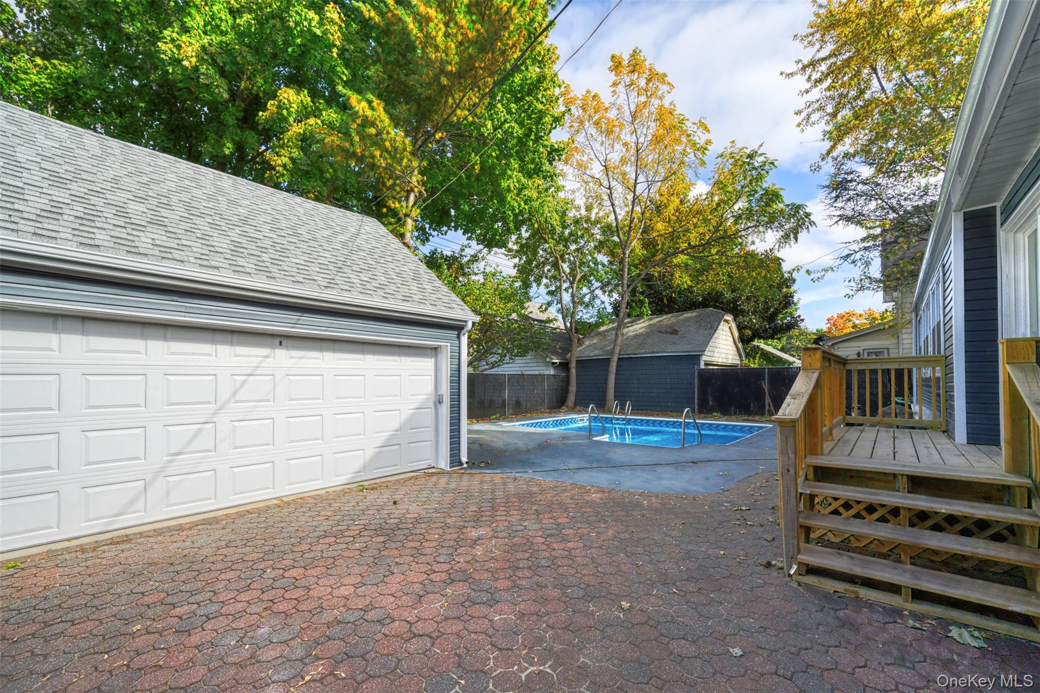 15 Shepherd Street, Rockville Centre, NY 11570