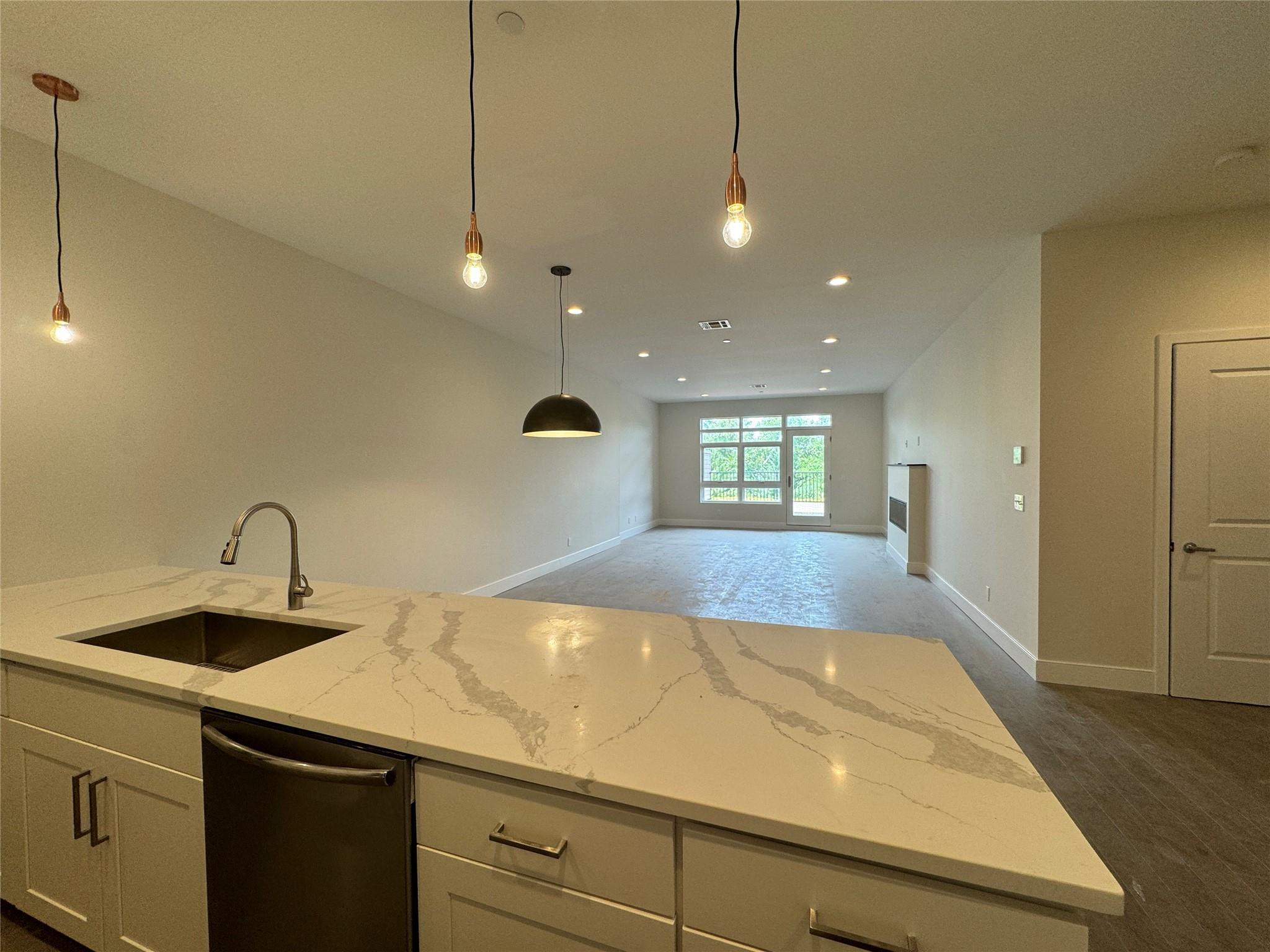 30 Beekman Street # PH3, Beacon, NY 12508