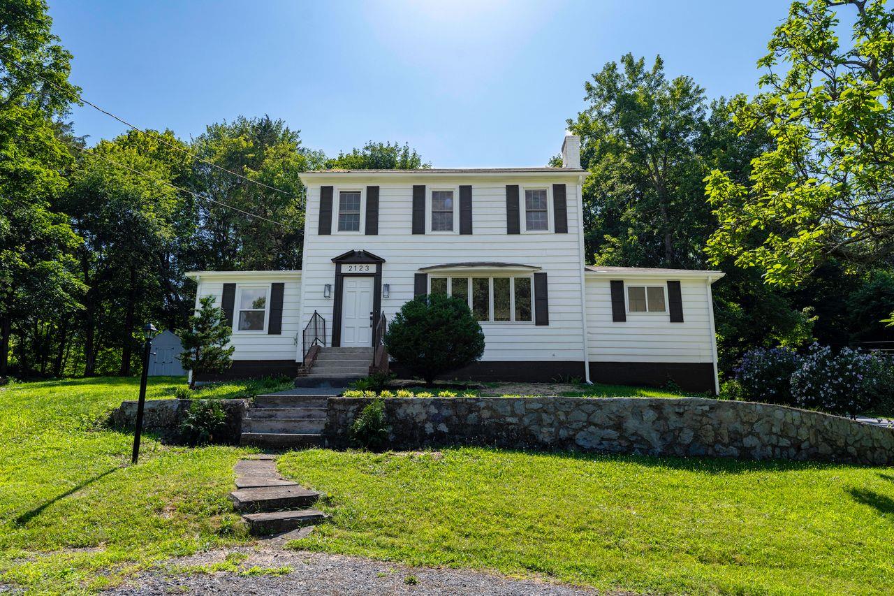 2123 New Hackensack Road, Poughkeepsie, NY 12603