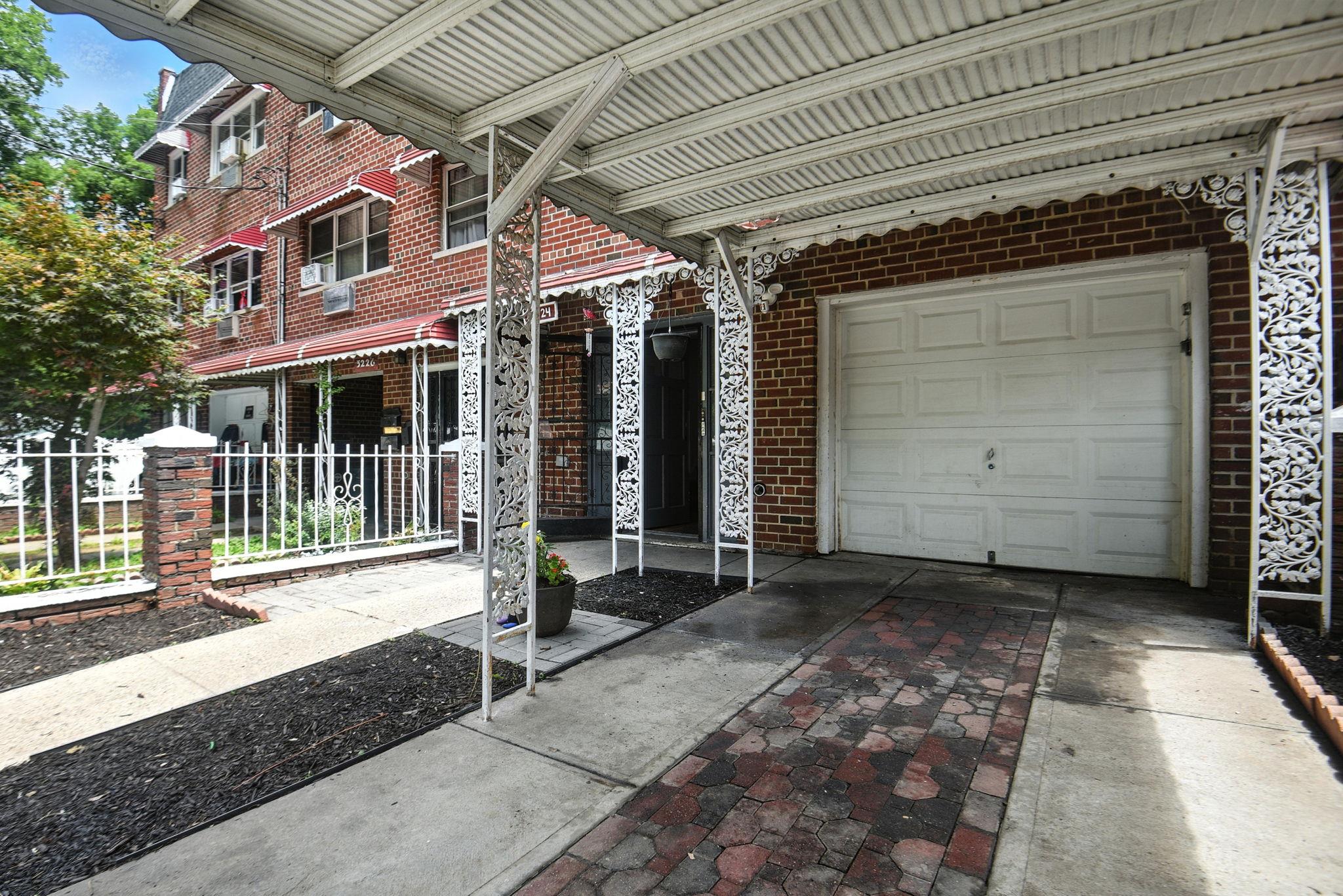 3224 Gunther Avenue, Bronx, NY 10469